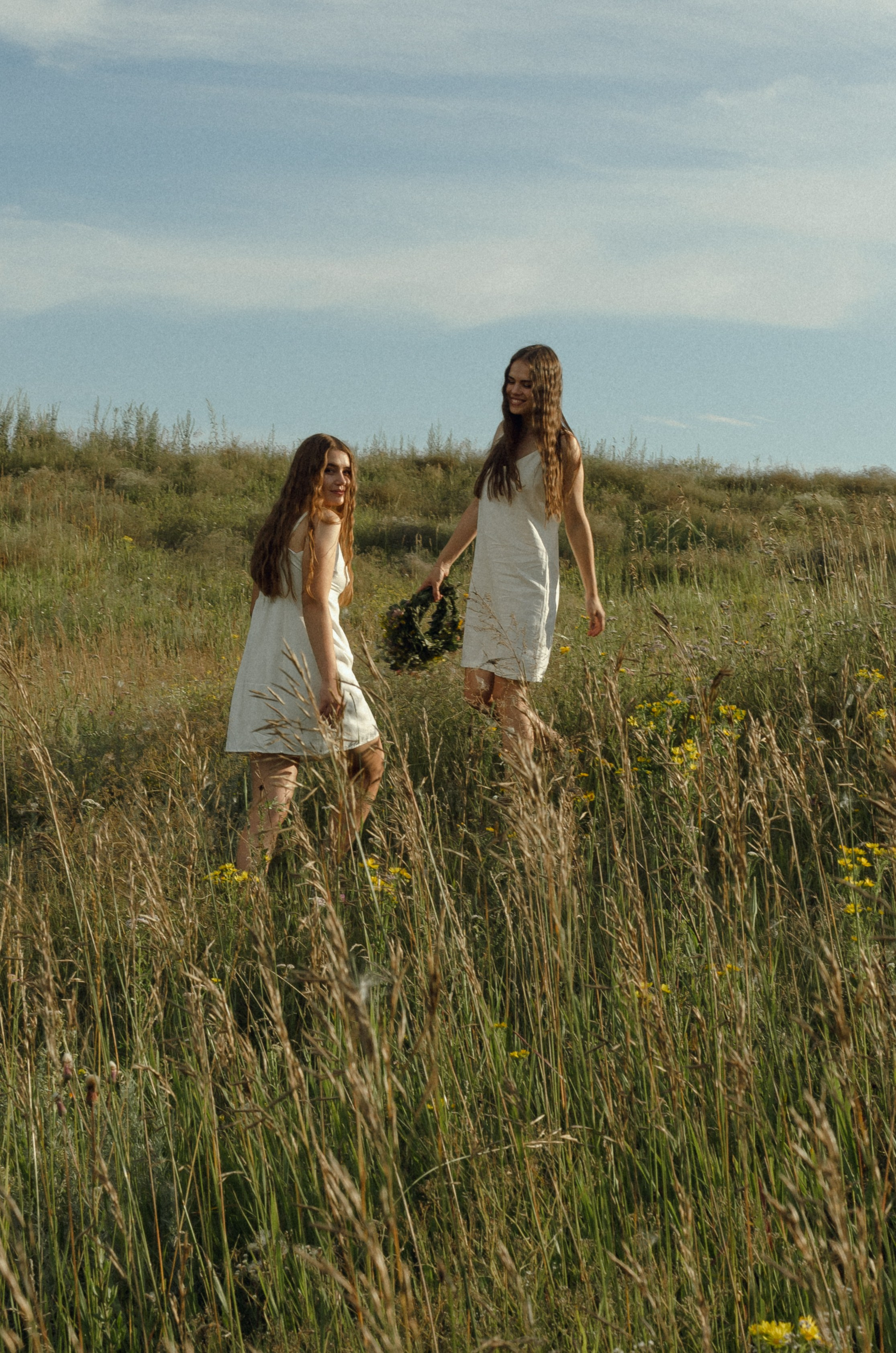 Таня и Инна. Летняя съемка сестер. Семейный фотограф в Барнауле Ирина Ястребова