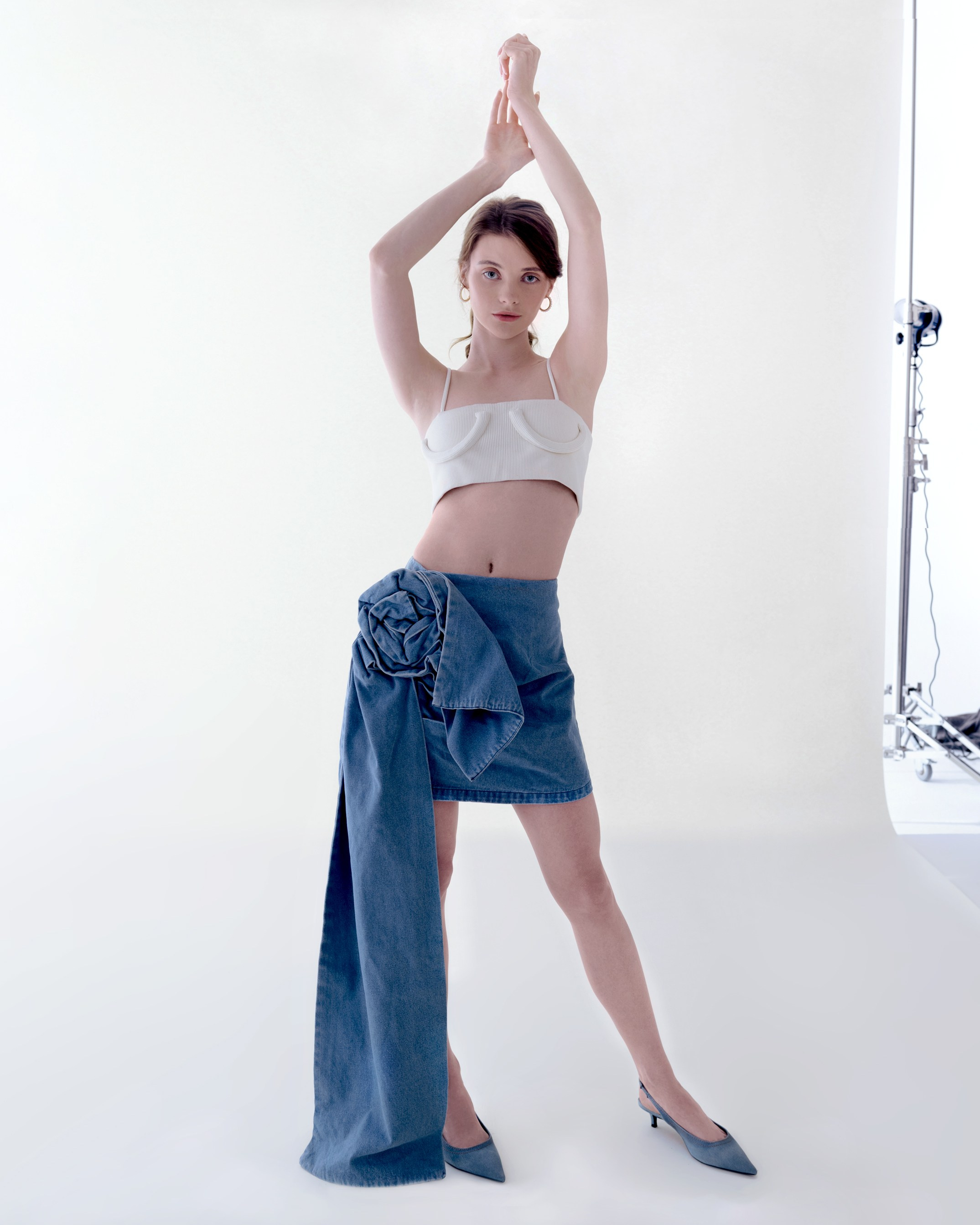 MIXED-BRAND FASHION EDITORIAL. Таис Суворова — Арт-директор, Fashion & Still Life фотограф. Кампейны и High-End ретушь. Москва