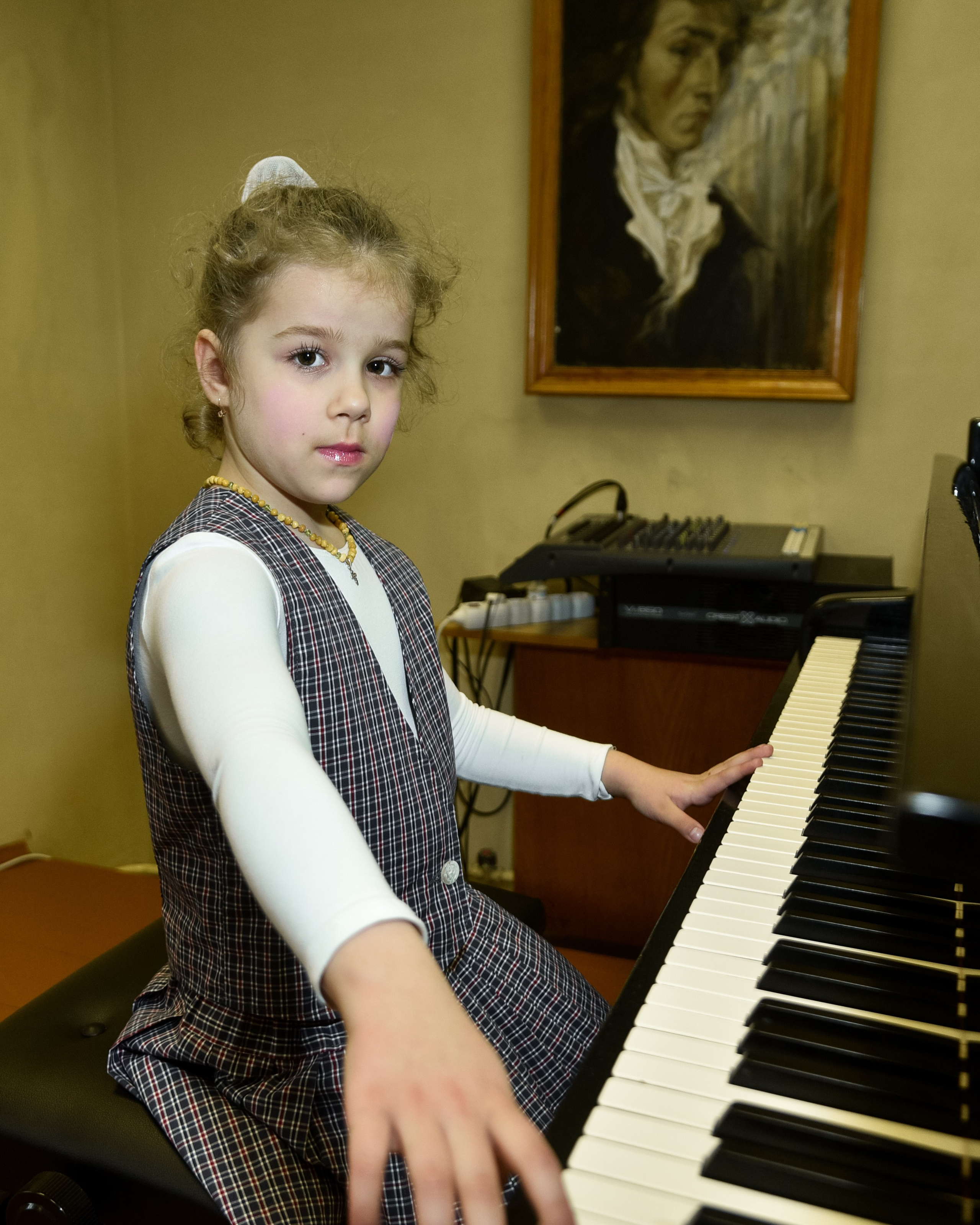 Выпускной 2025, детский центр «Самовар». Фотограф Олег Юршевич Солигорск Минск