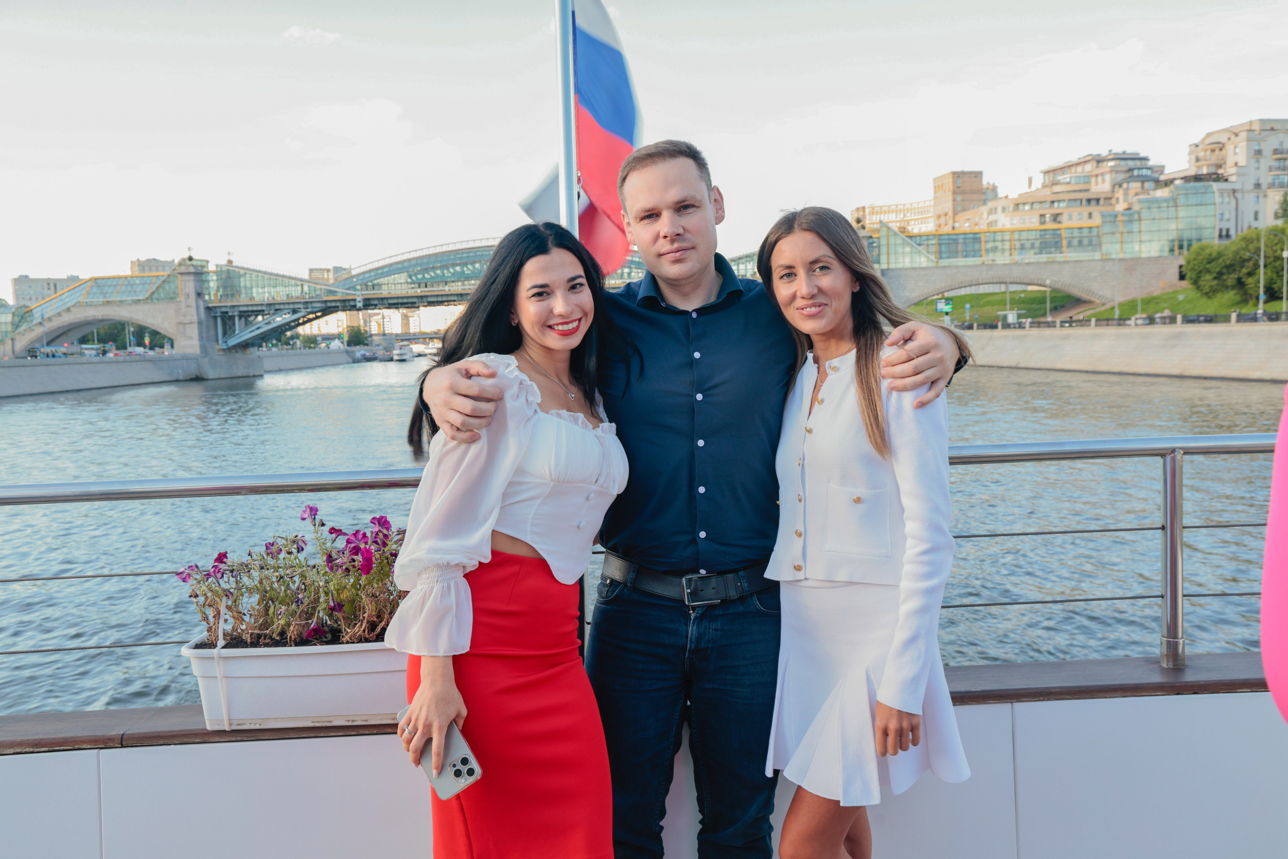 Теплоход. Фотограф и видеограф — Москва