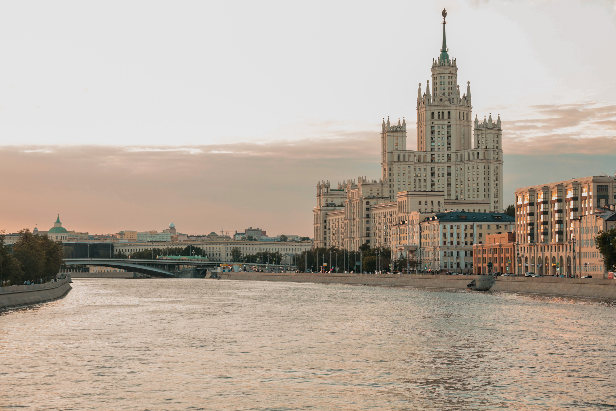 Теплоход. Фотограф и видеограф — Москва