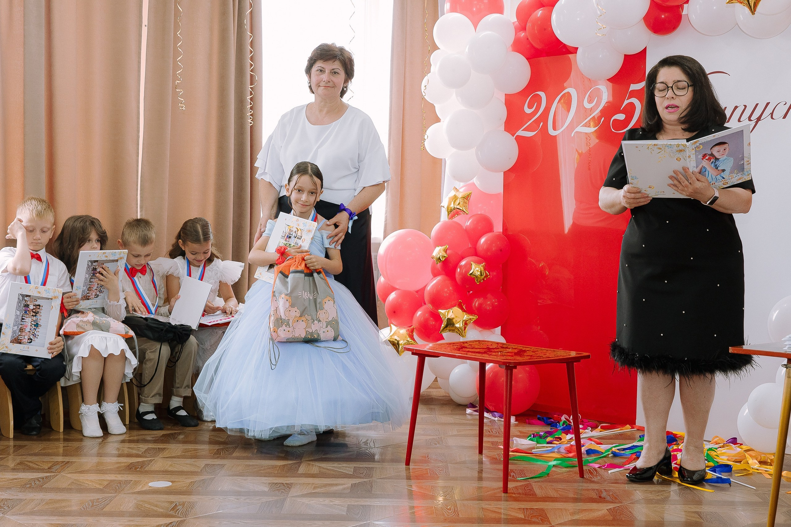 Выпускной в ДС 26. Выпускные альбомы Натальи Бутко: Новороссийск, Анапа, Геленджик