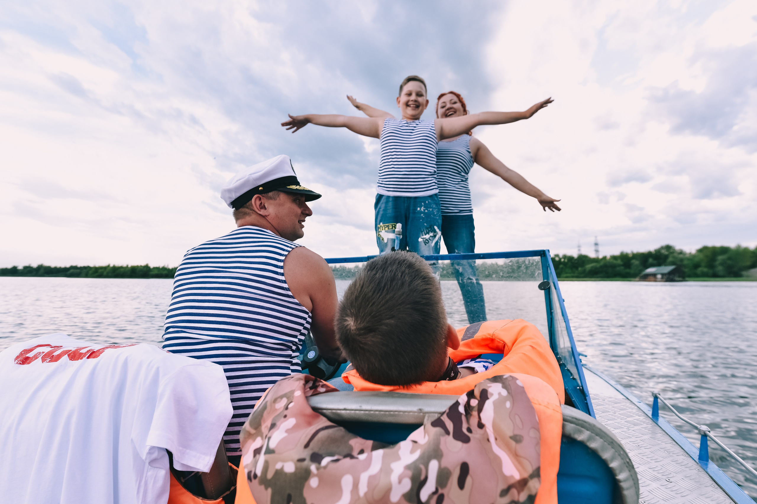 Морячки и морячка (Семья Валентины)