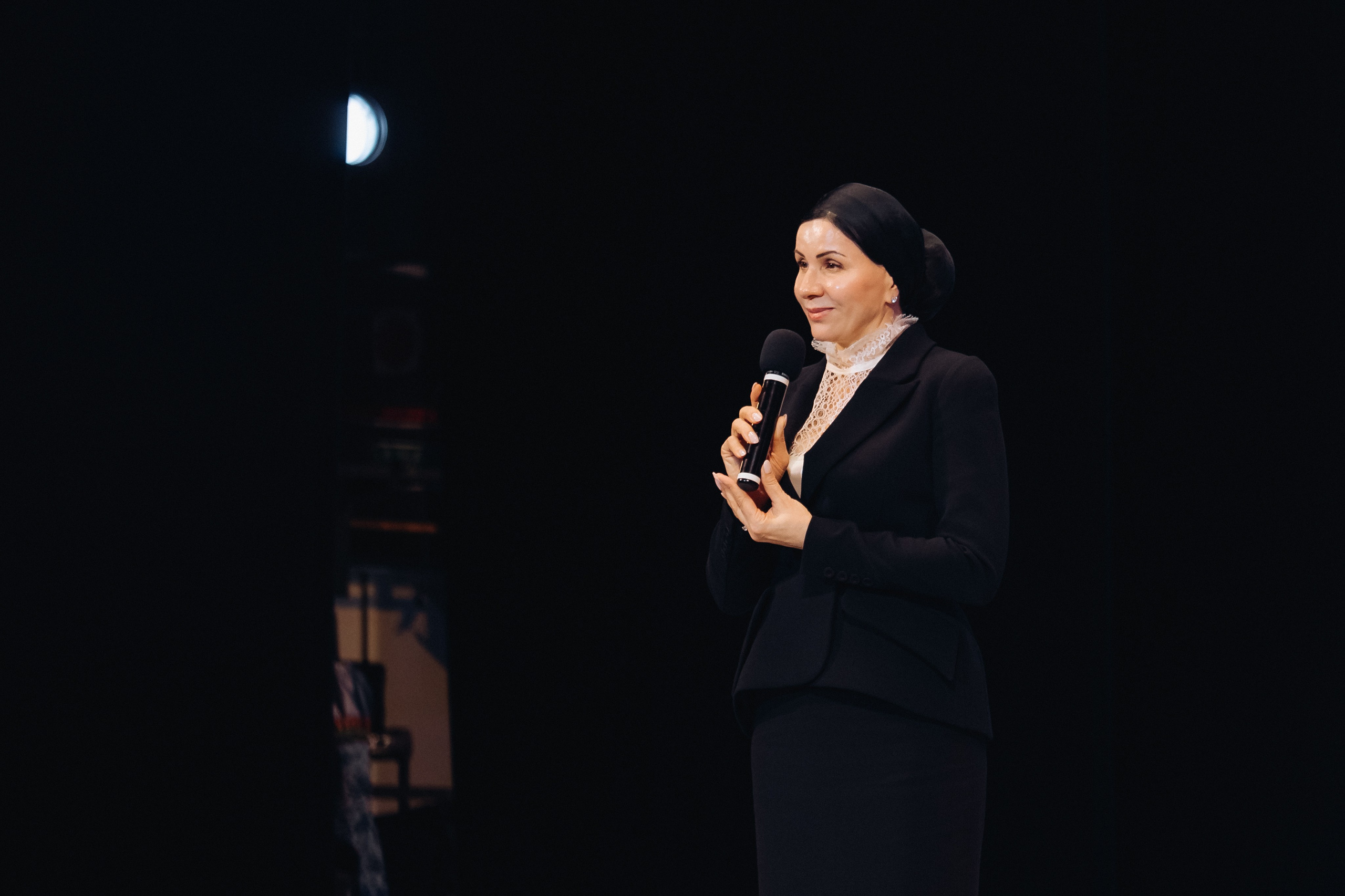 Лучший учитель родного языка и литературы 2025. Свадебный и семейный фотограф в Улан-Удэ