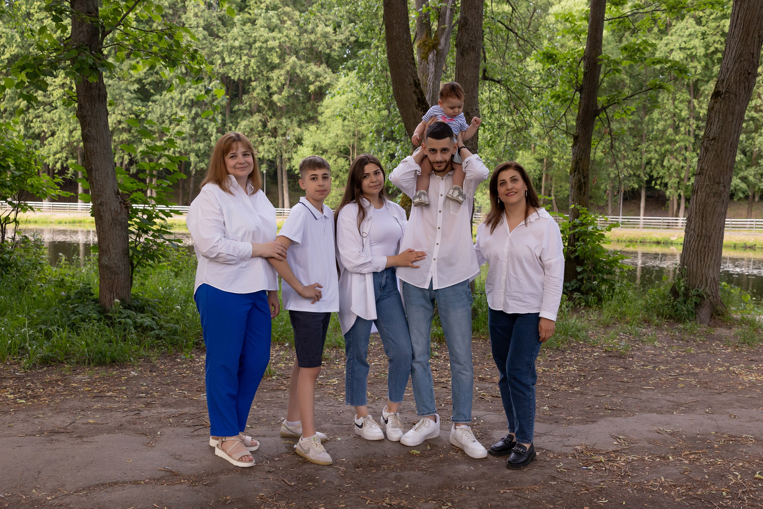 Прогулка в парке. Сказочный фотограф для Вас и Вашей семьи
