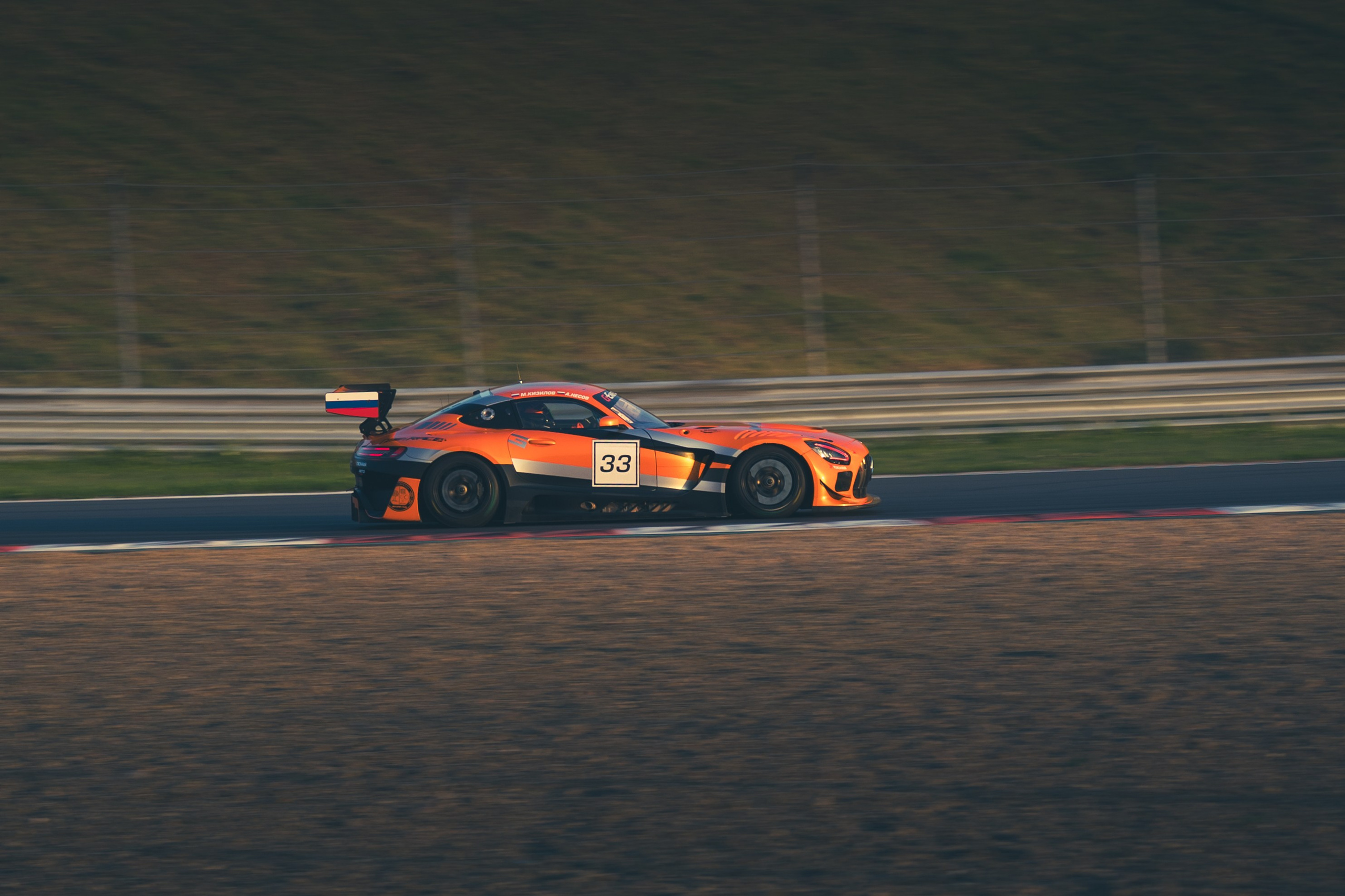 Трек-день Игора Драйв. Портретный и автомобильный фотограф в Санкт-Петербурге Евгений Черепанов