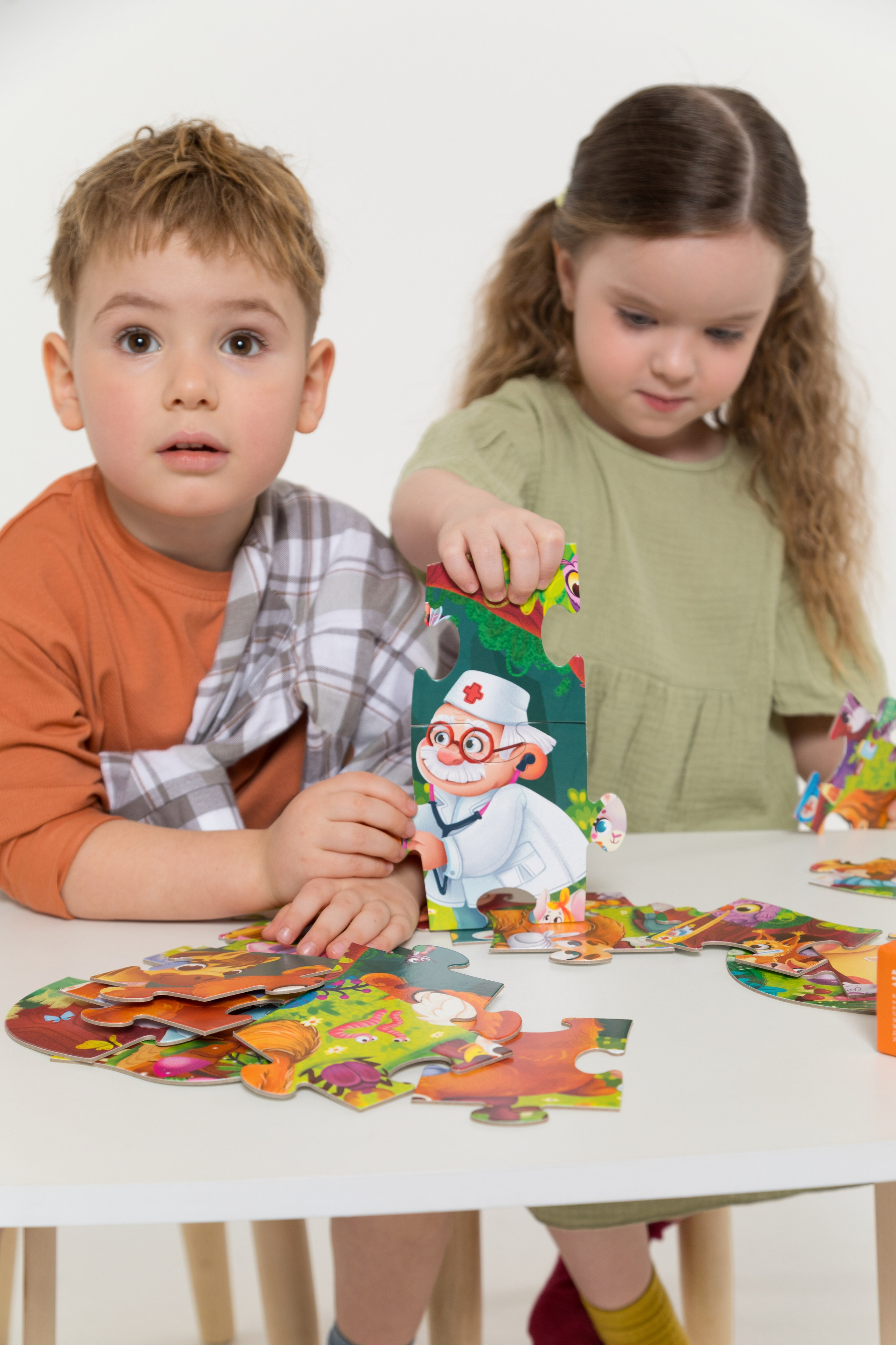 Имиджевая и каталожная съёмка для бренда детских пазлов. Детский и контент фотограф Надя Волкова Санкт-Петербург