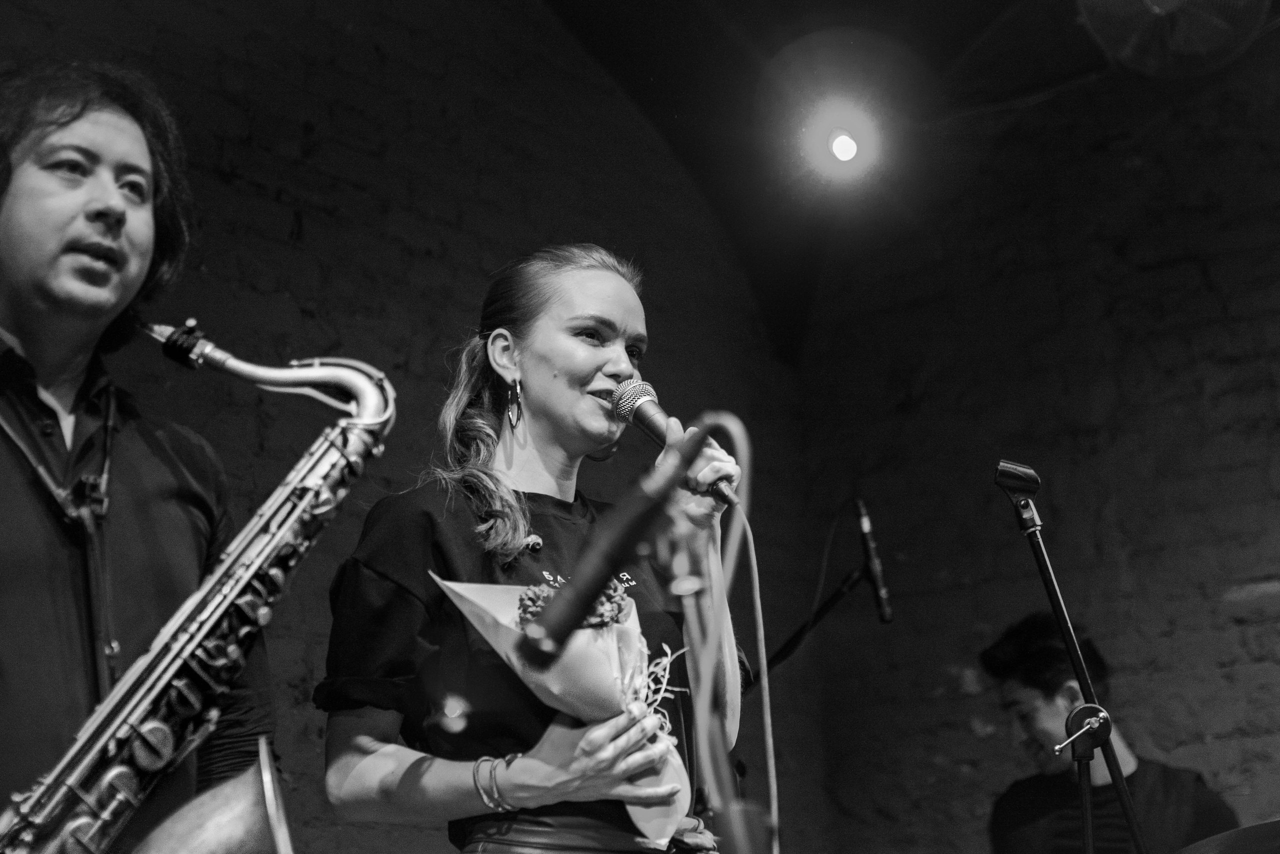 Саша Алмазова и Non Cadenza. Фотограф для музыкантов, фотограф на концерт, концертный фотограф, съемка концерта, бэкстейдж фотограф
