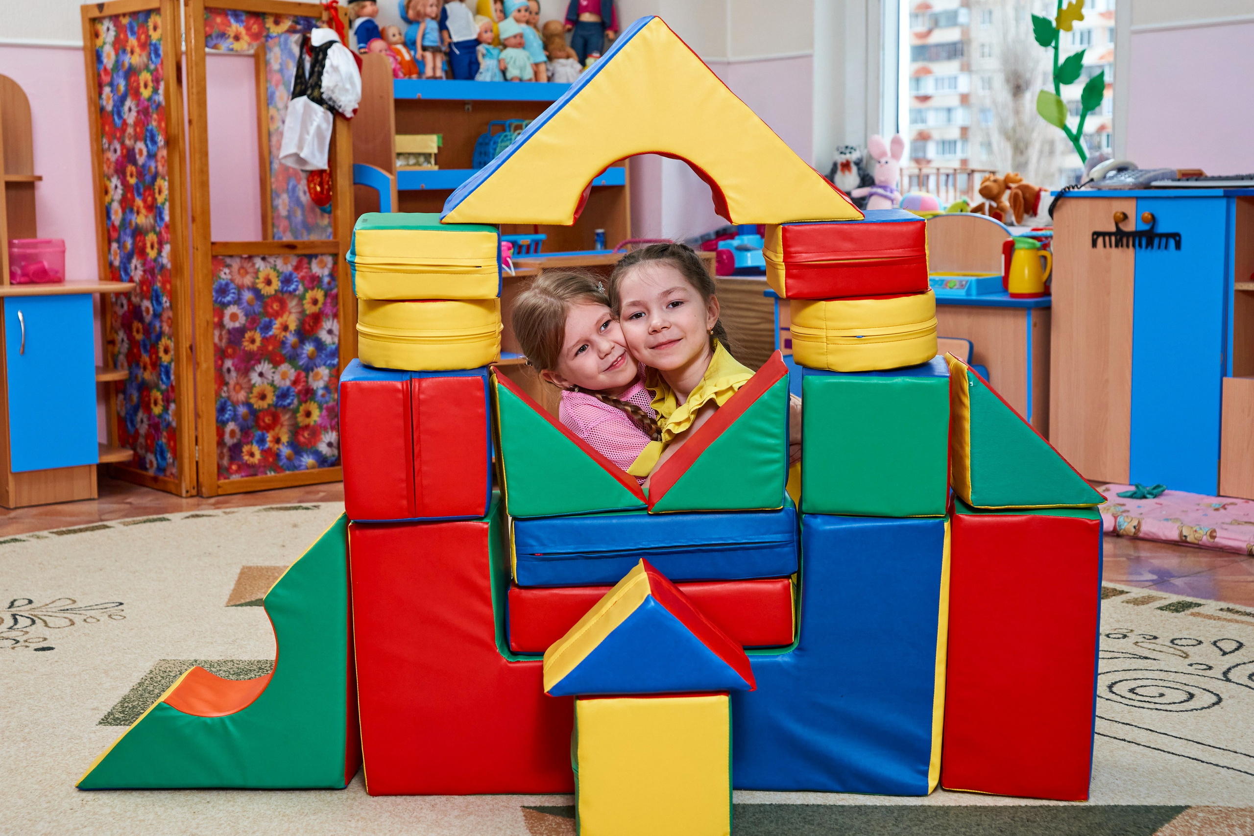 Игры и занятия в группе. Childrenfoto.ru