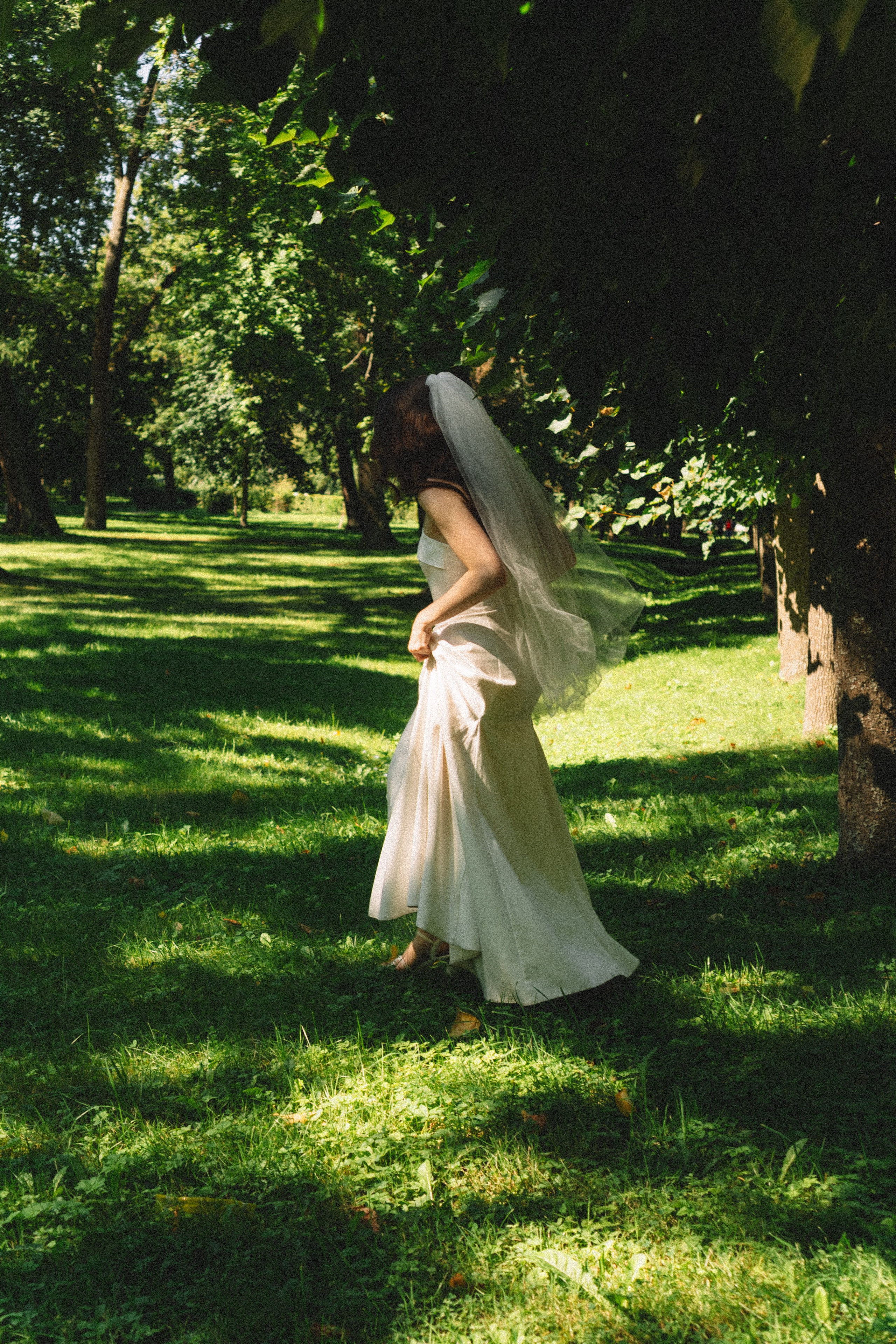 СВАДЕБНАЯ СЬЕМКА В ПЕТЕРГОФЕ И СЬЕМКА РЕПОРТАЖА В ЗАГСЕ ПЕТЕРГОФА. Профессиональный фотограф, Санкт-Петербург — Виктория Богомолова