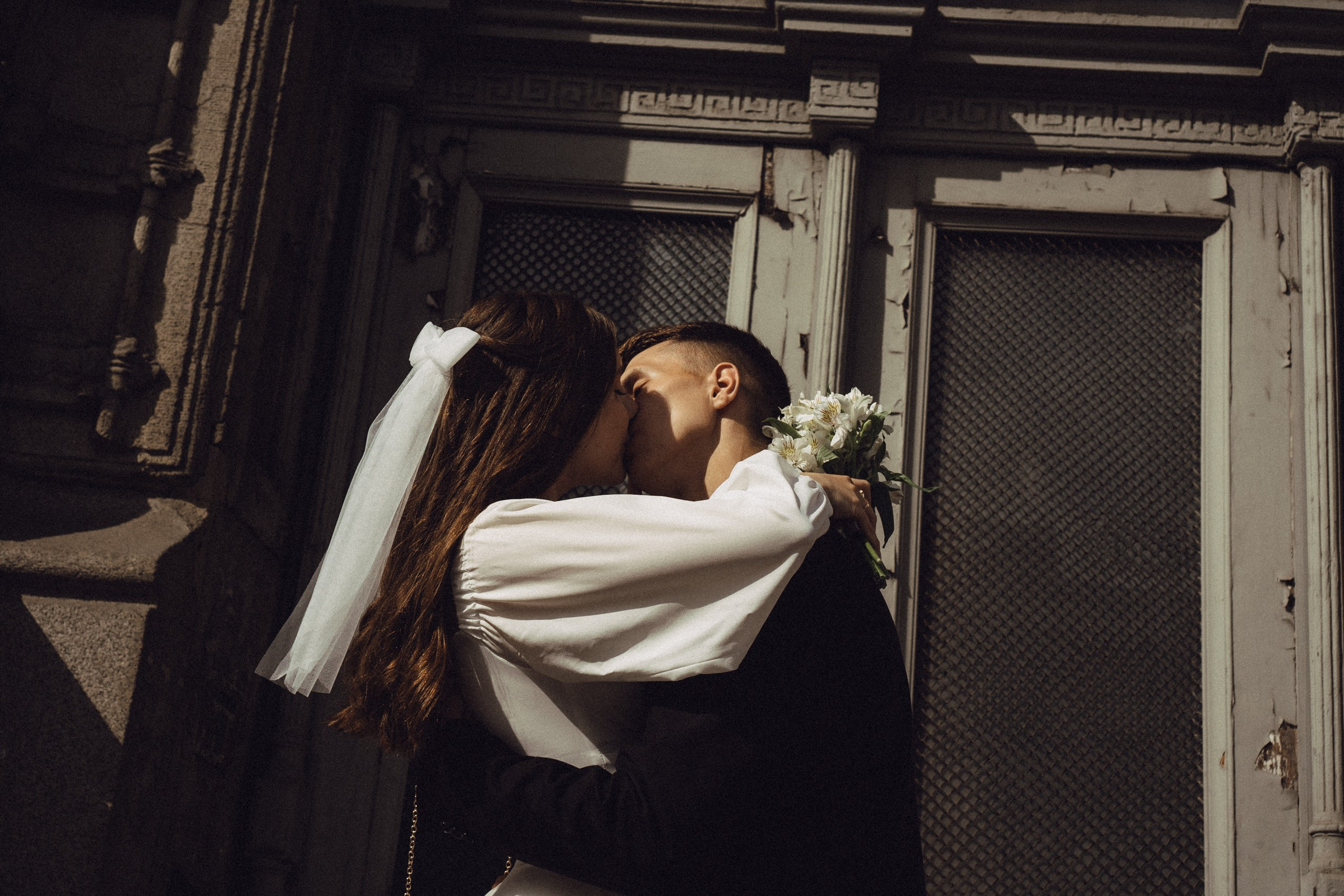 СВАДЕБНАЯ СЬЕМКА В ТАВРИЧЕСКОМ САДУ И ПРОГУЛКА ПО ЧЕРНЫШЕВСКОЙ. Профессиональный фотограф, Санкт-Петербург — Виктория Богомолова