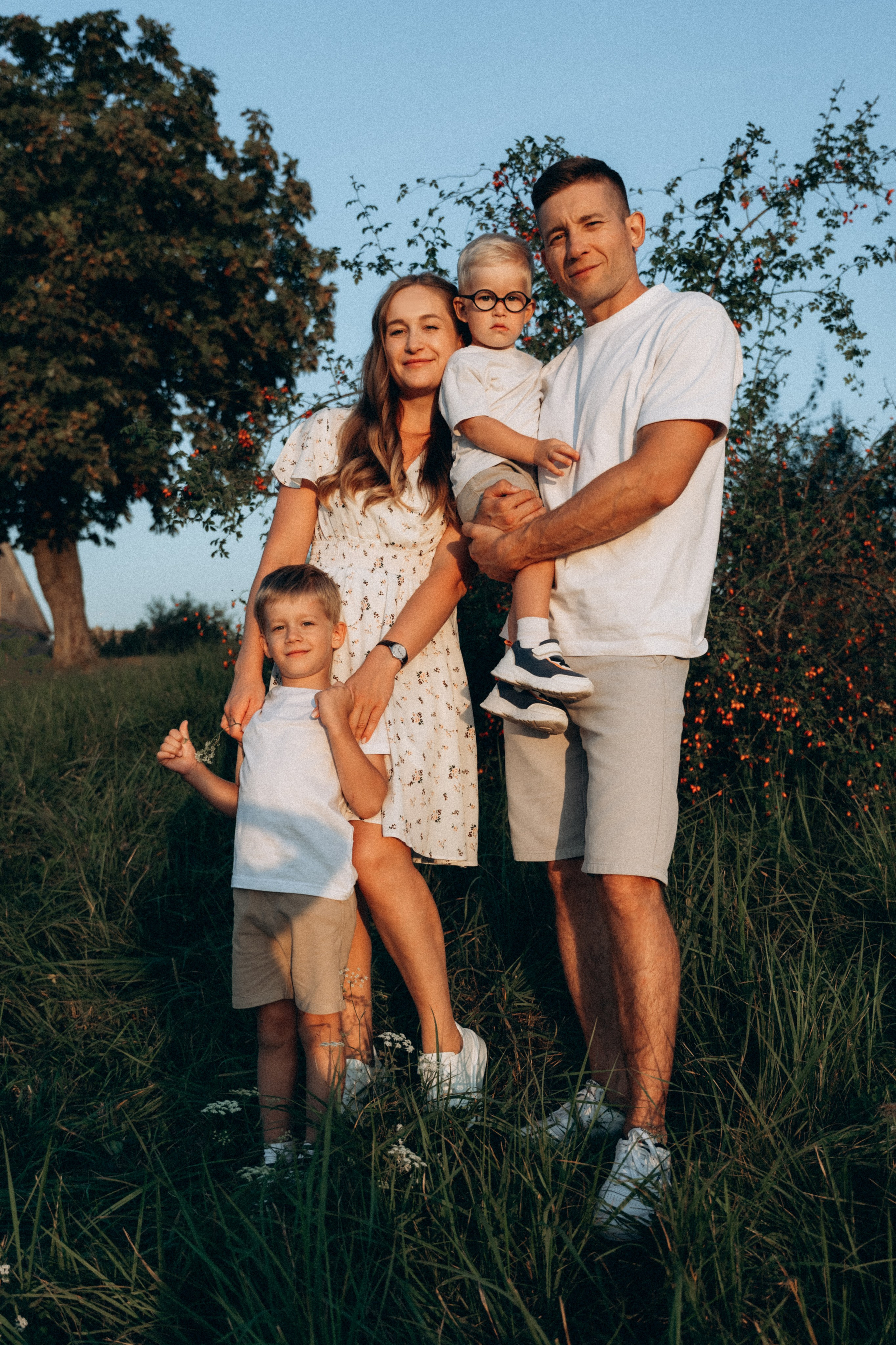 Марина, Саша, Максим и Дениска. Фотограф Мария Миллс | Минск