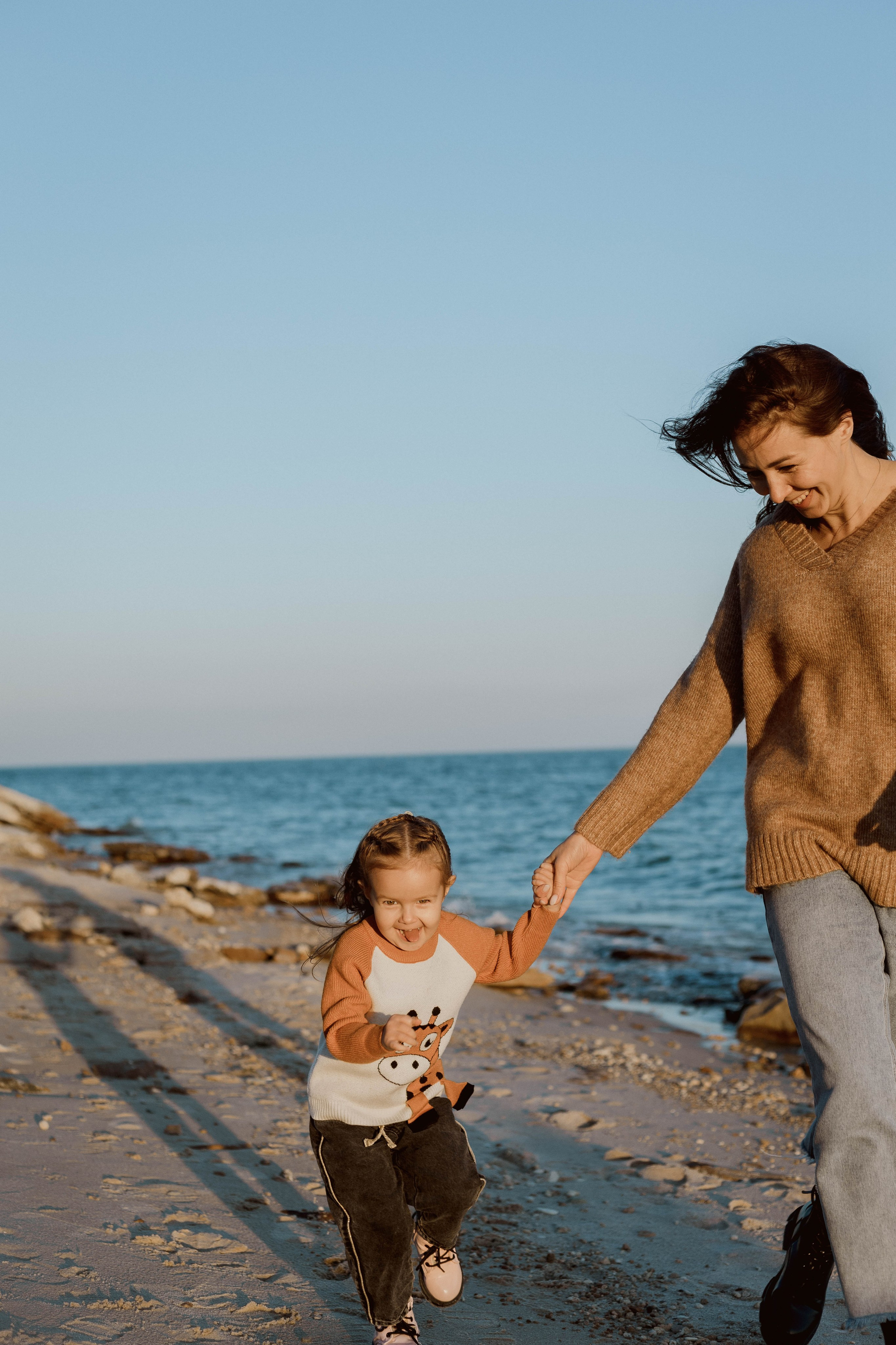 Юля и Ева с лошадьми. Семейный фотограф Наталия Демченко, Краснодар