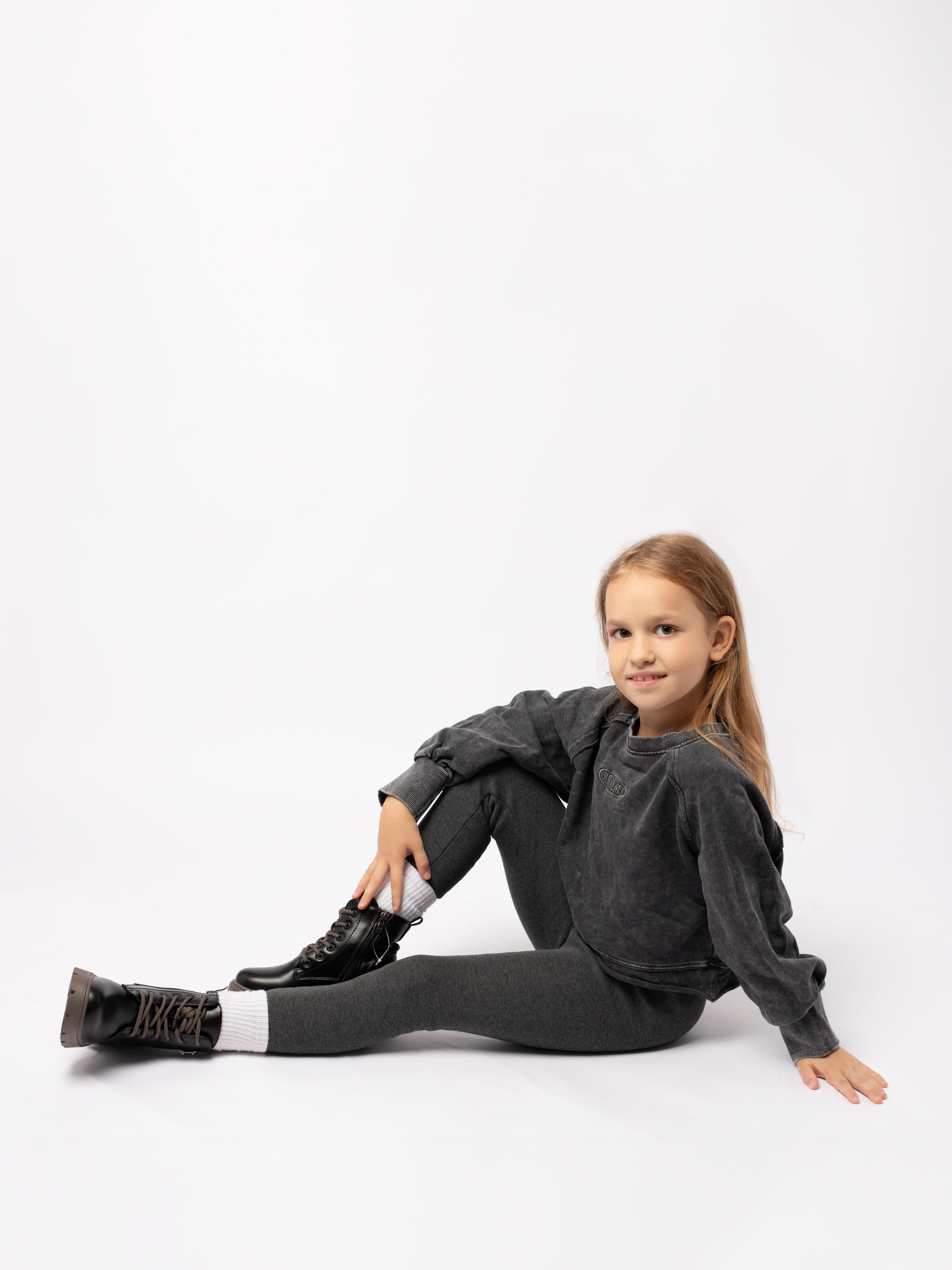 Утепленные лосины. Фотостудия предметной и модельной съёмки для маркетплейсов