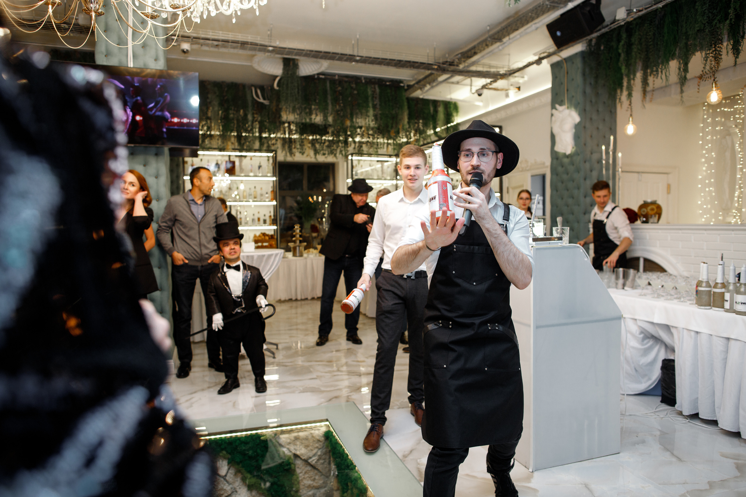 Бармен-шоу. Фотограф Карпачан Анастасия