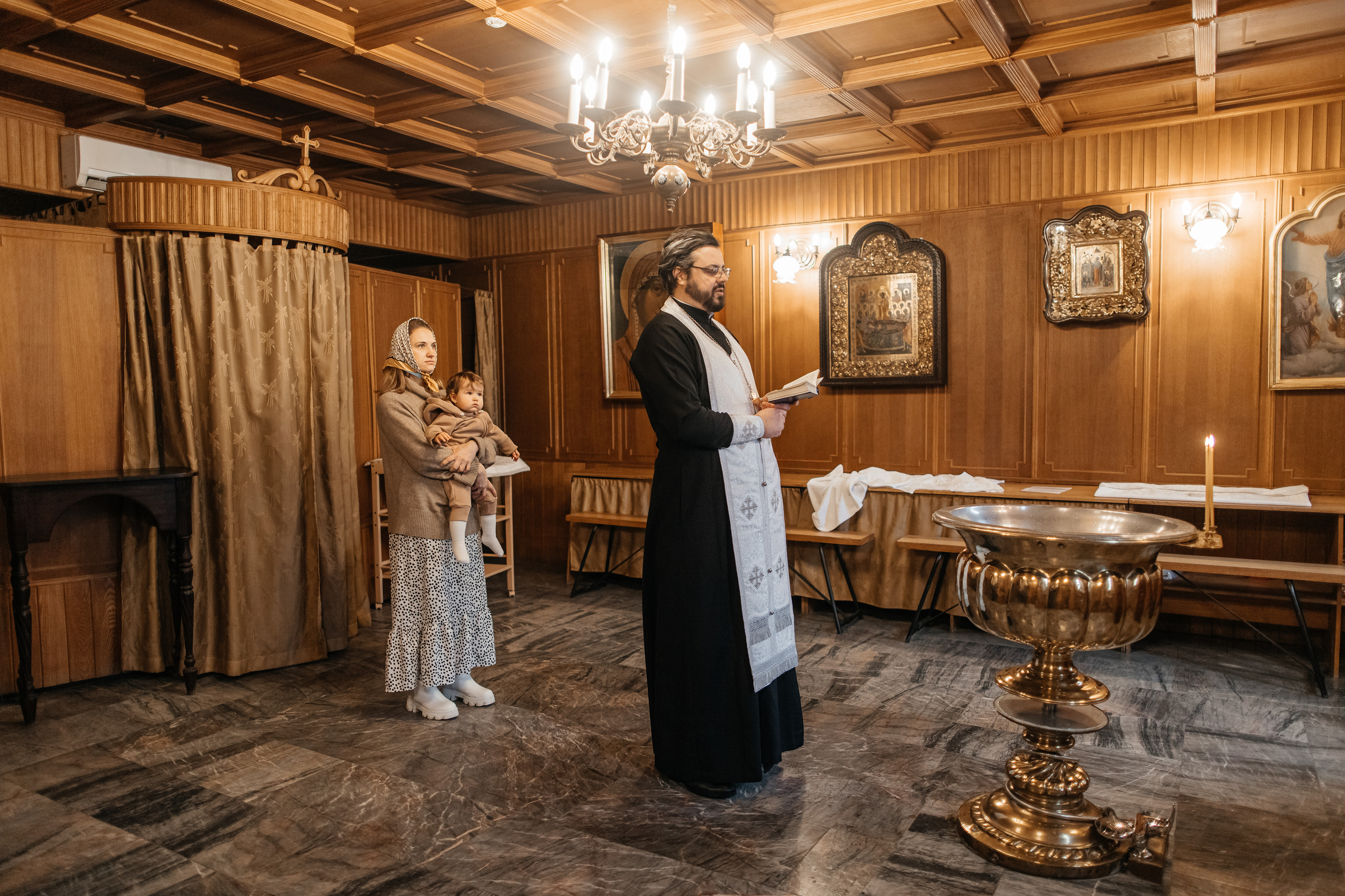 Фотограф таинства крещения. Фотограф Карпачан Анастасия