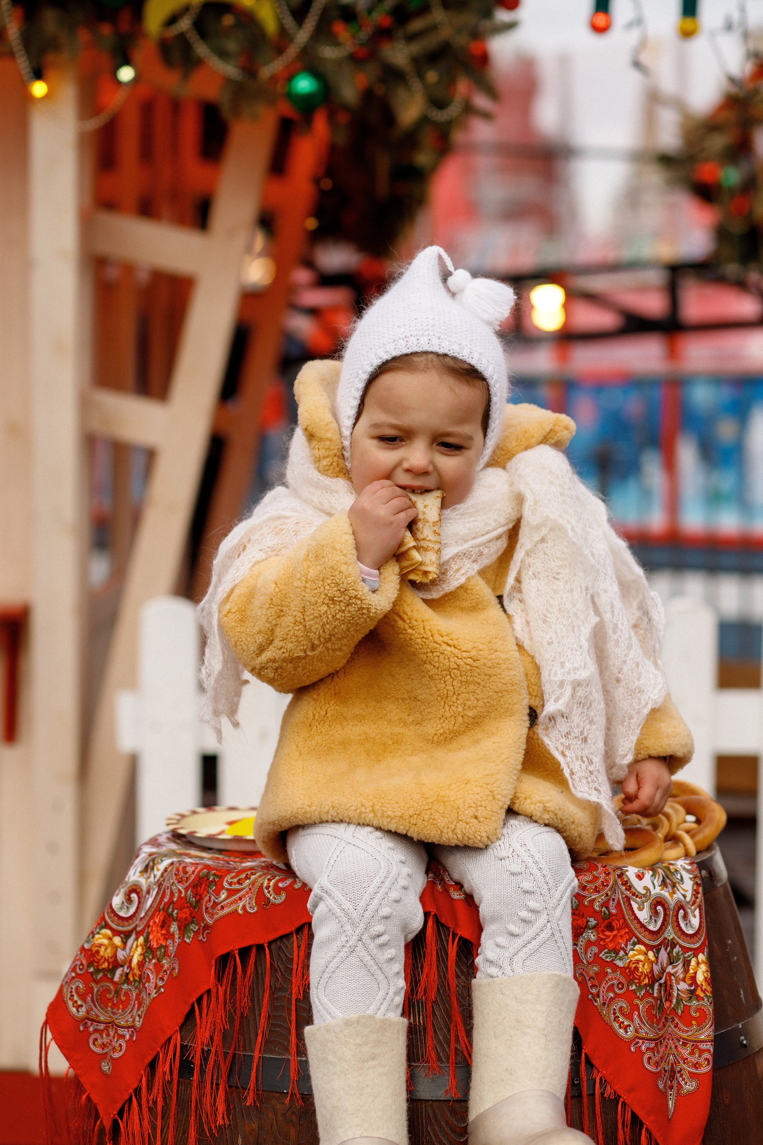 Фотосессия масленица идеи. Фотограф Карпачан Анастасия
