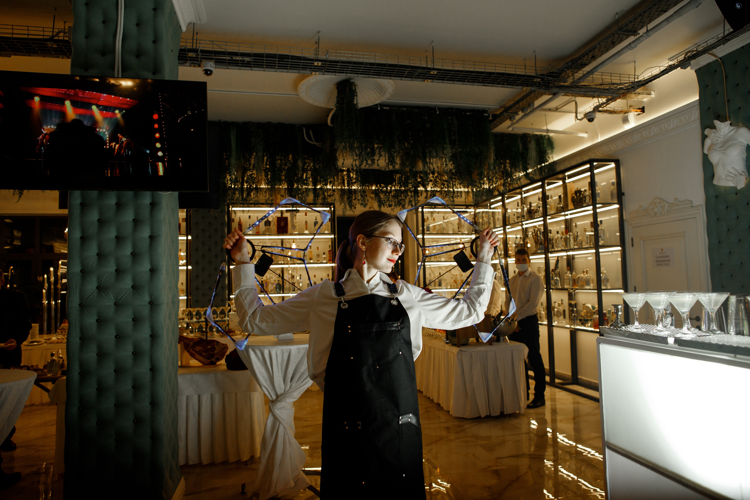 Бармен-шоу. Фотограф Карпачан Анастасия