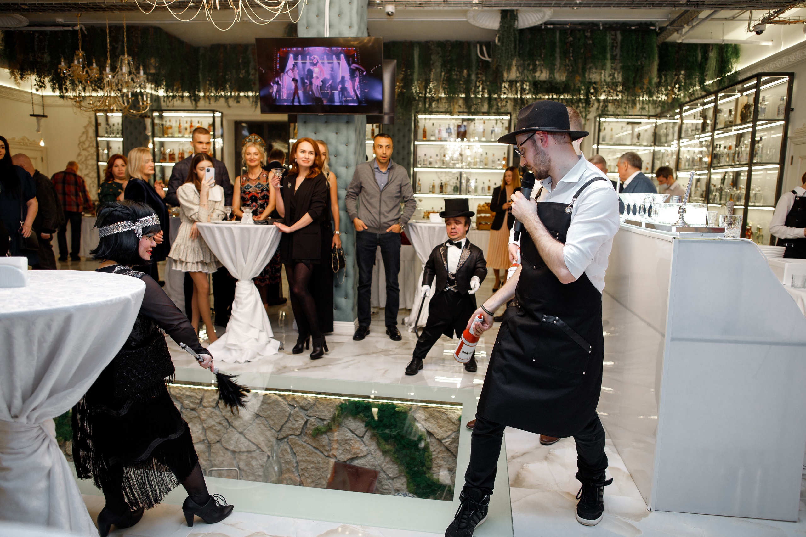 Бармен-шоу. Фотограф Карпачан Анастасия