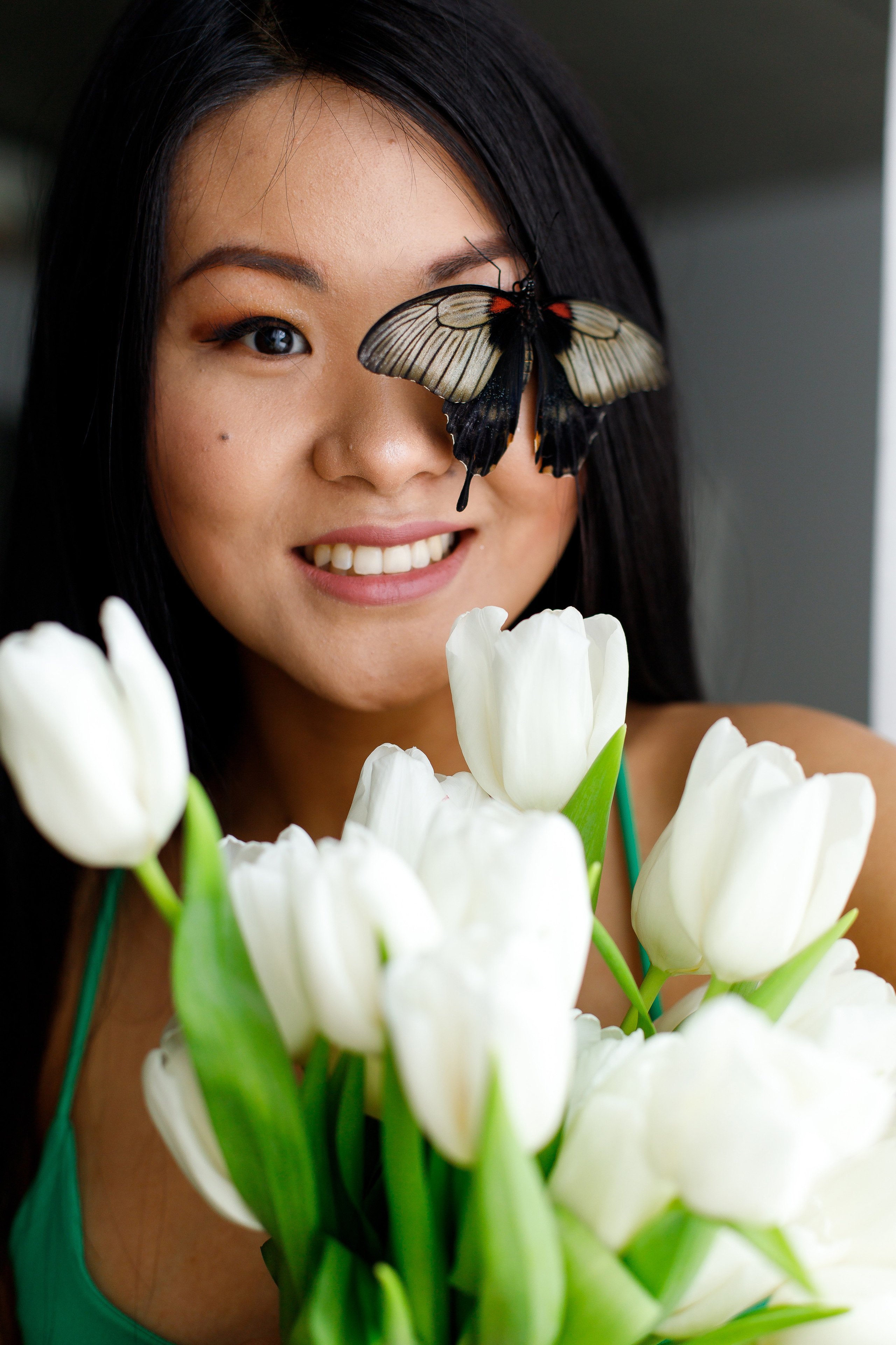 Идея фотосессии с бабочкой. Фотограф Карпачан Анастасия