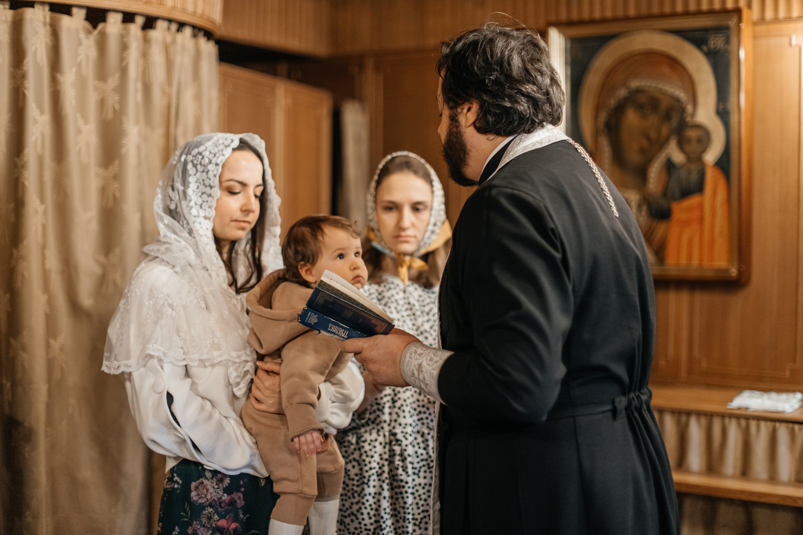 Фотограф таинства крещения. Фотограф Карпачан Анастасия