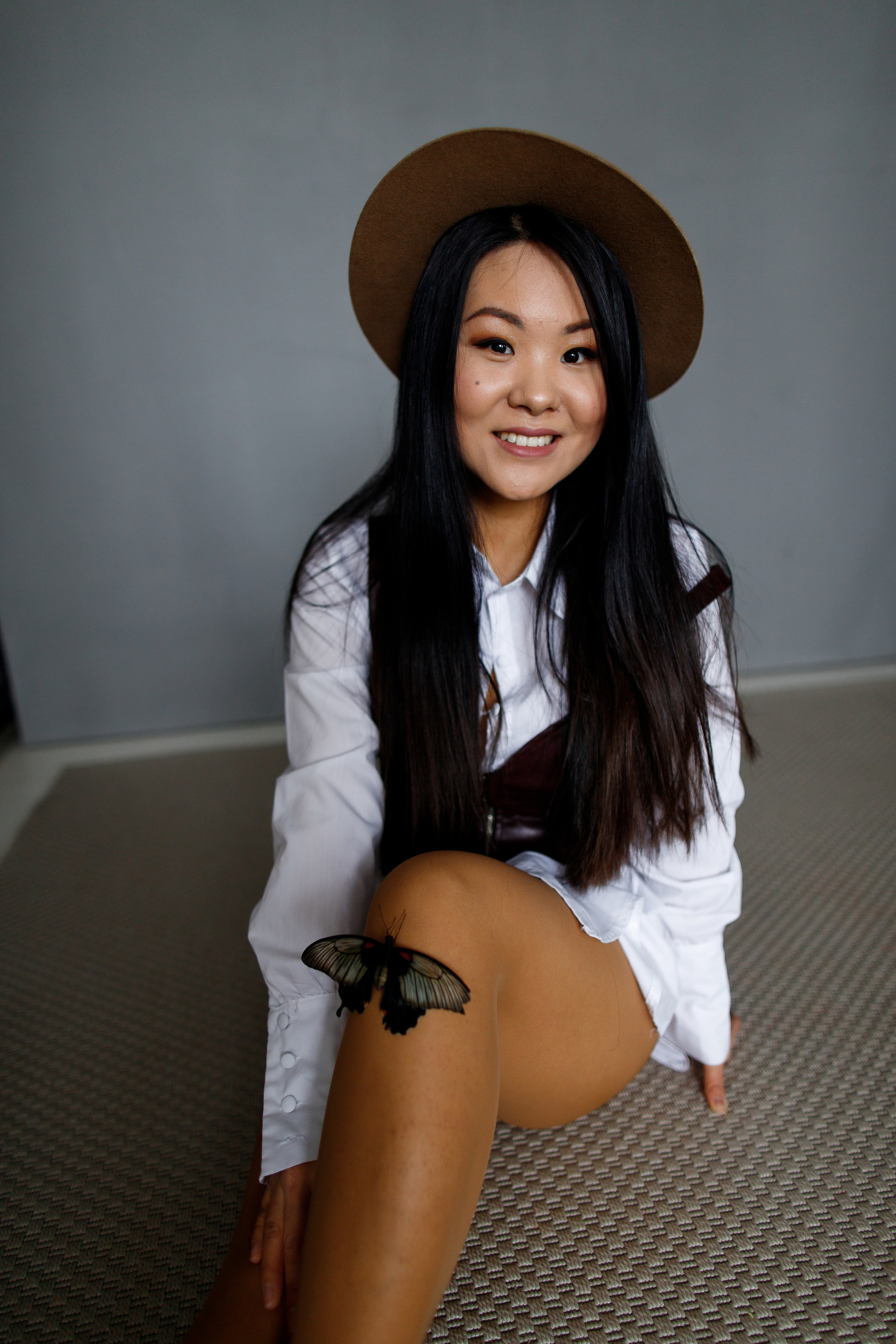 Идея фотосессии с бабочкой. Фотограф Карпачан Анастасия