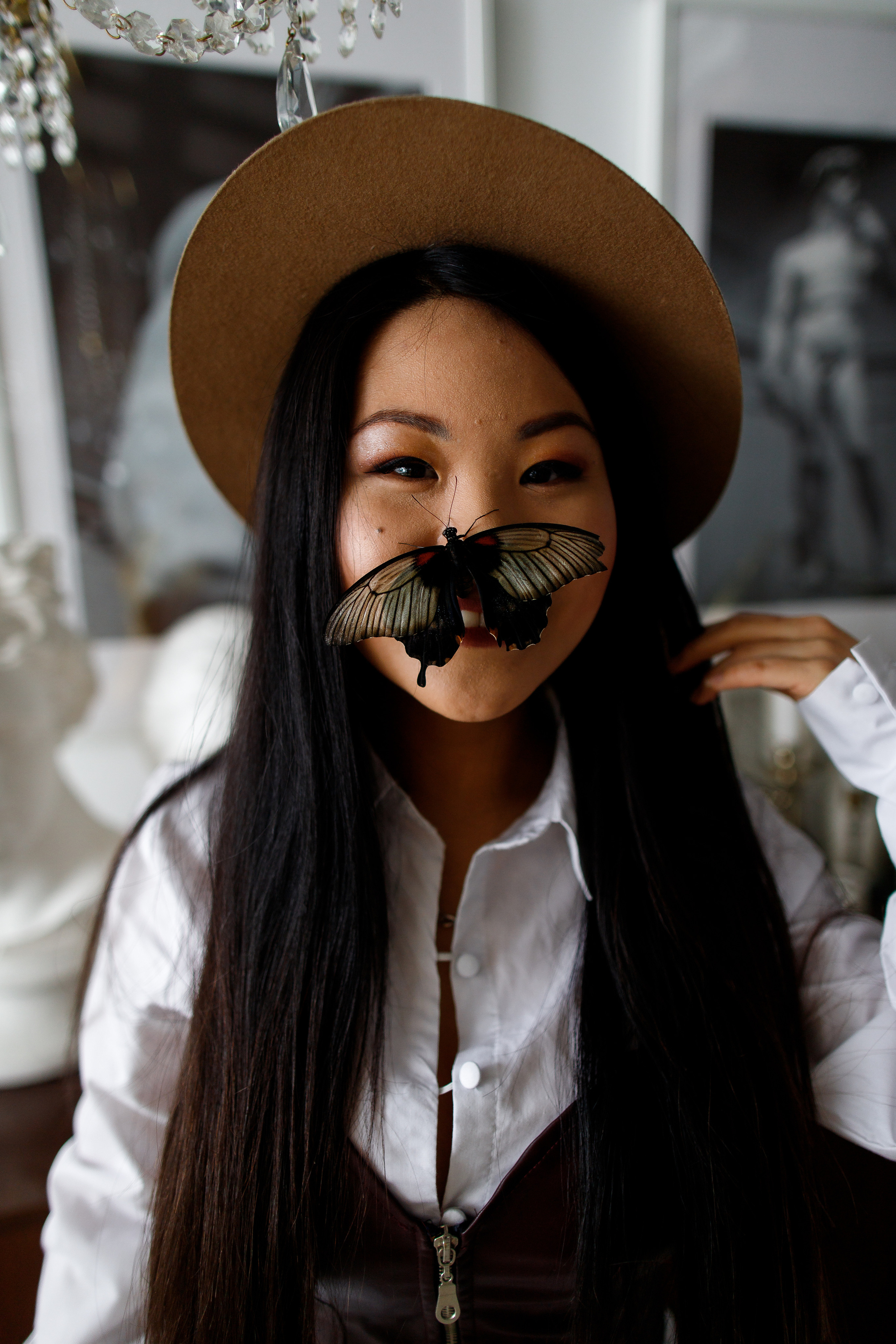 Идея фотосессии с бабочкой. Фотограф Карпачан Анастасия