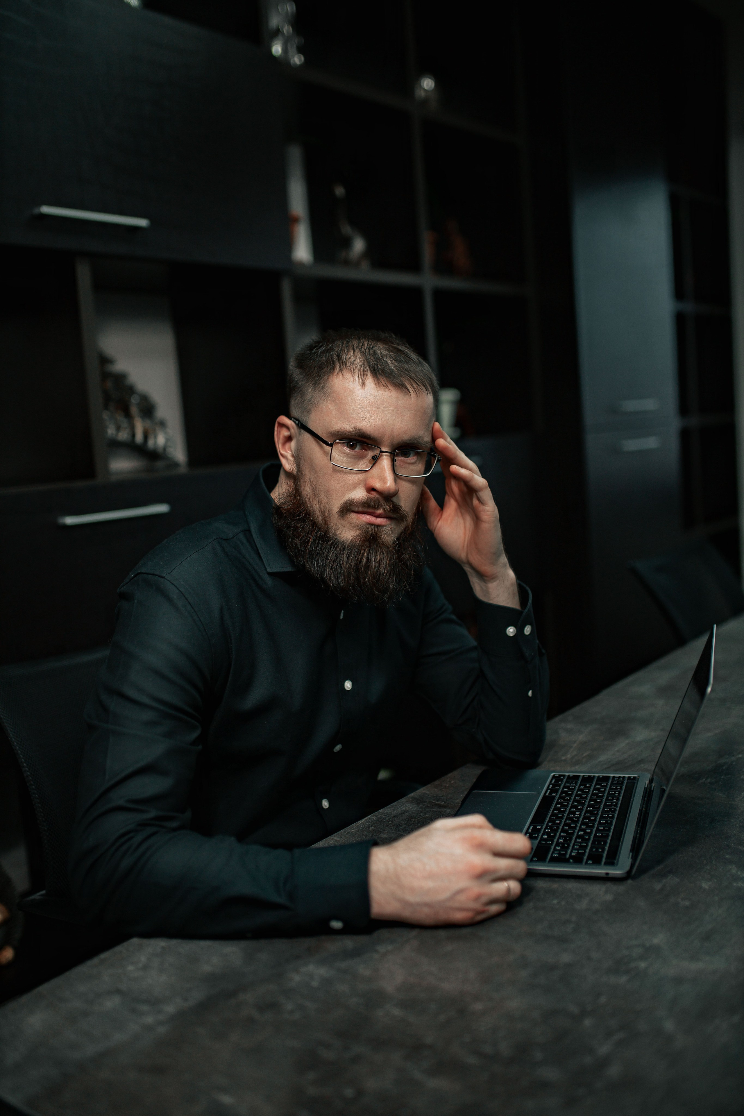 Владимир, бизнес потрет. Бизнес фотограф Ижевск — Назаров Роман