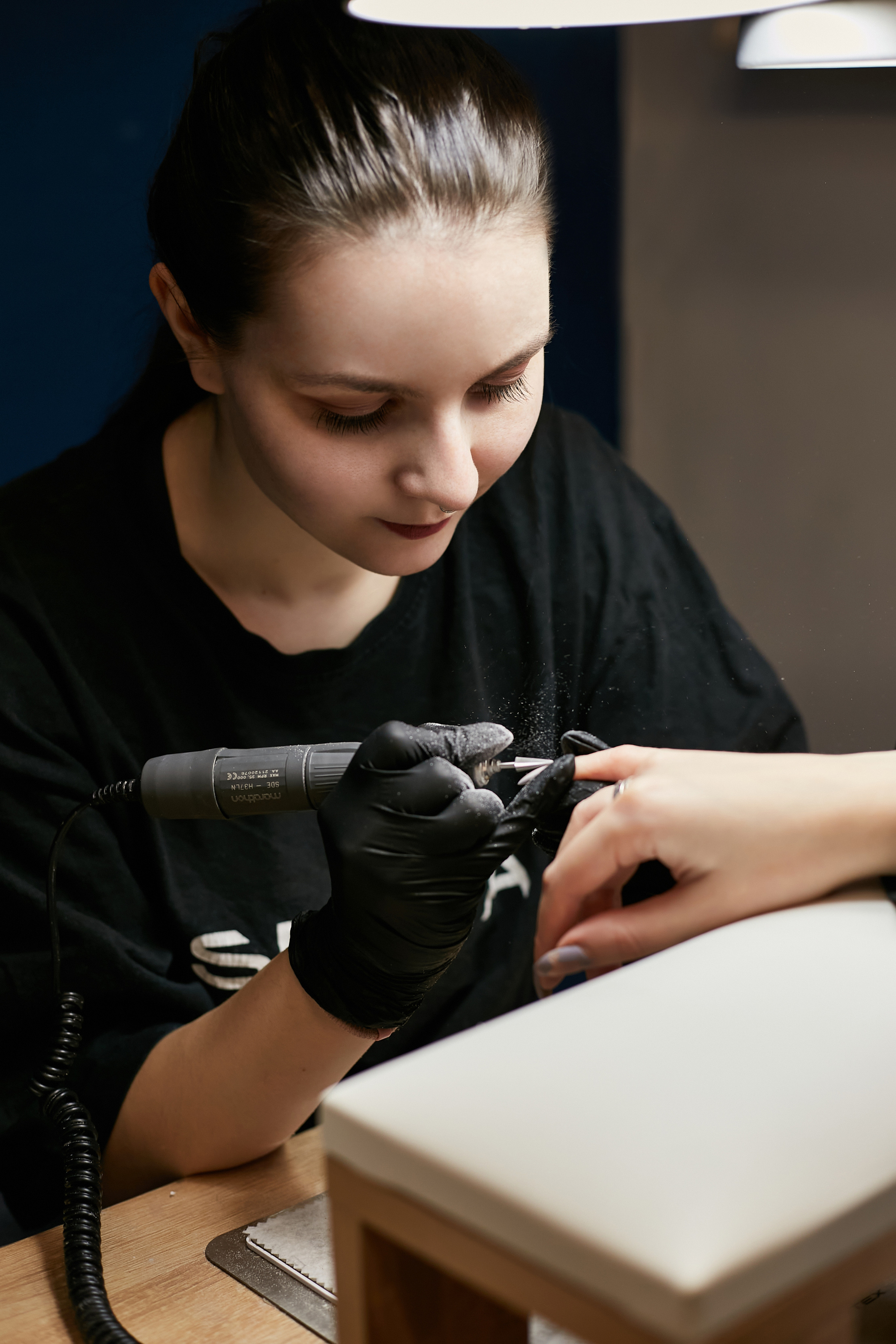 Мастер маникюра. Budanovaphoto.ru