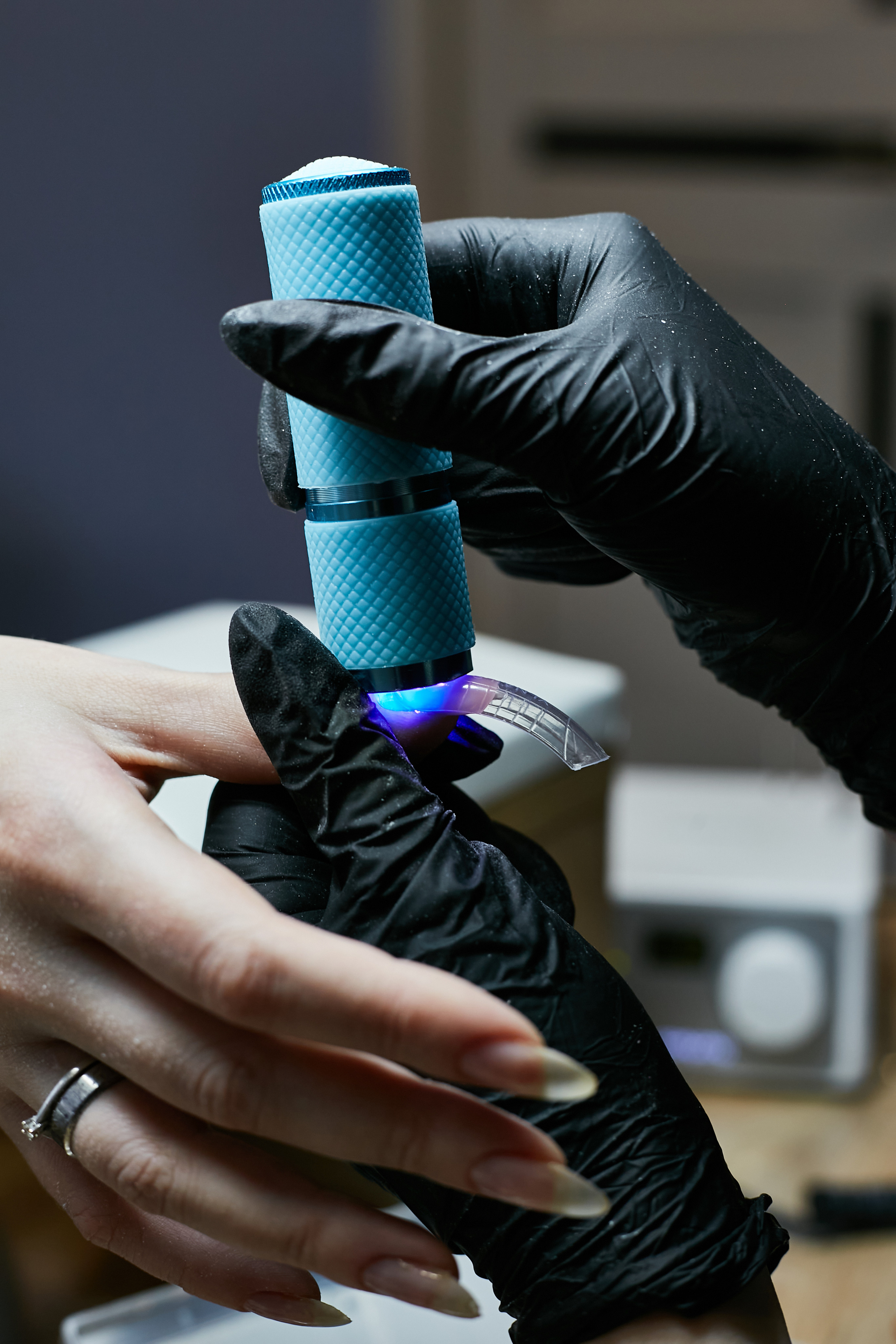 Мастер маникюра. Budanovaphoto.ru