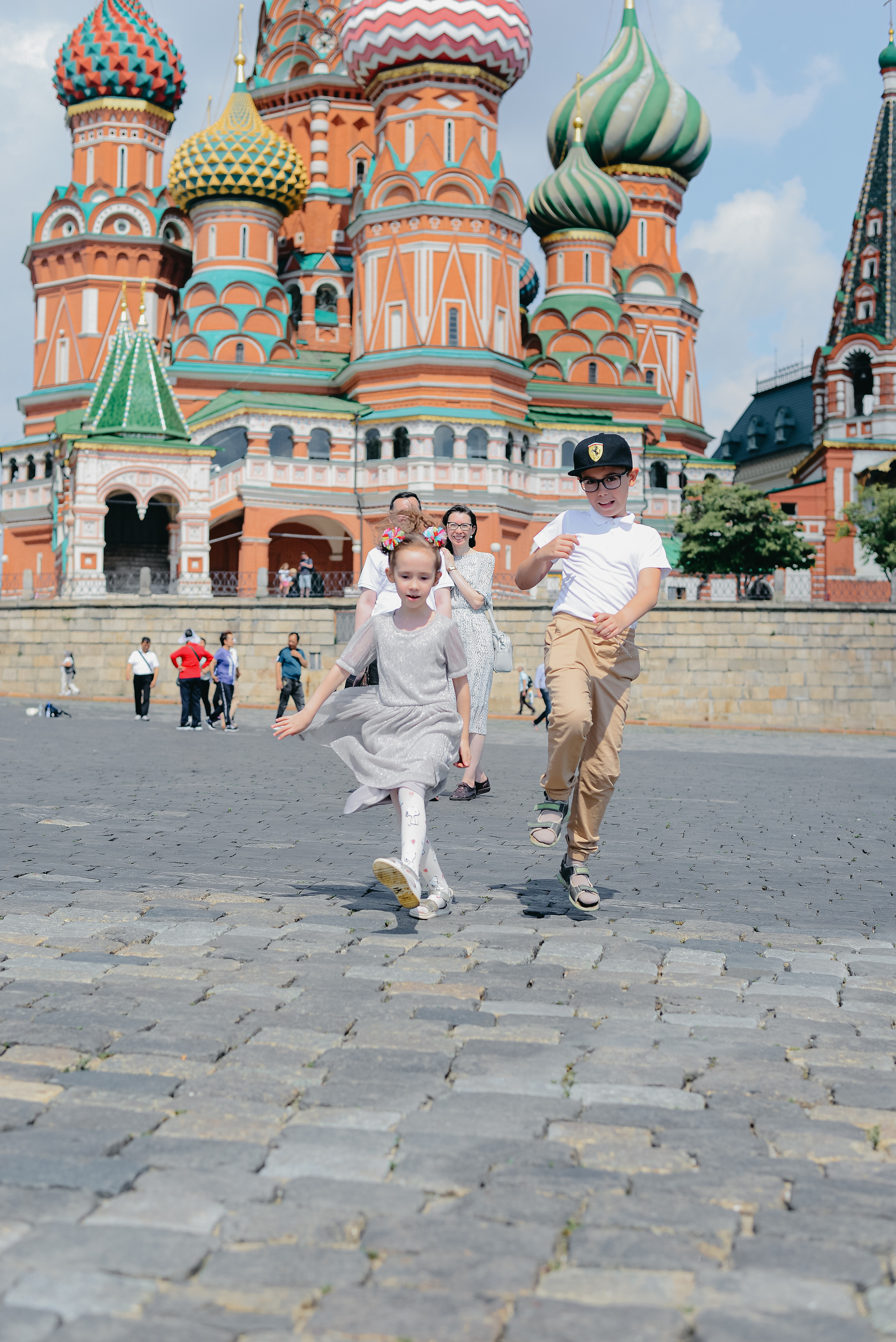 Семейная прогулка + фото экскурсия. Фотограф в Москве