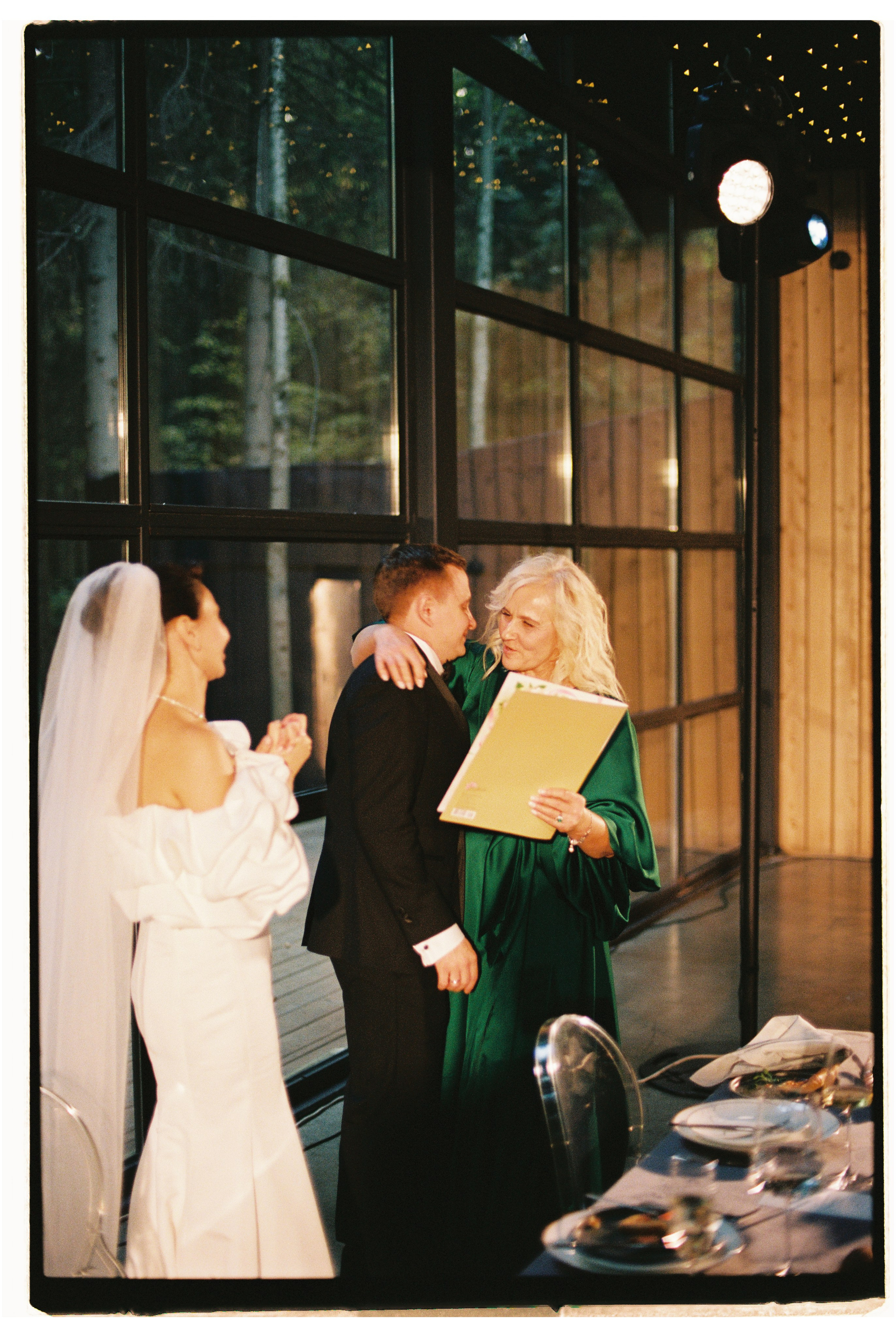 Film WD. Свадебный и репортажный фотограф