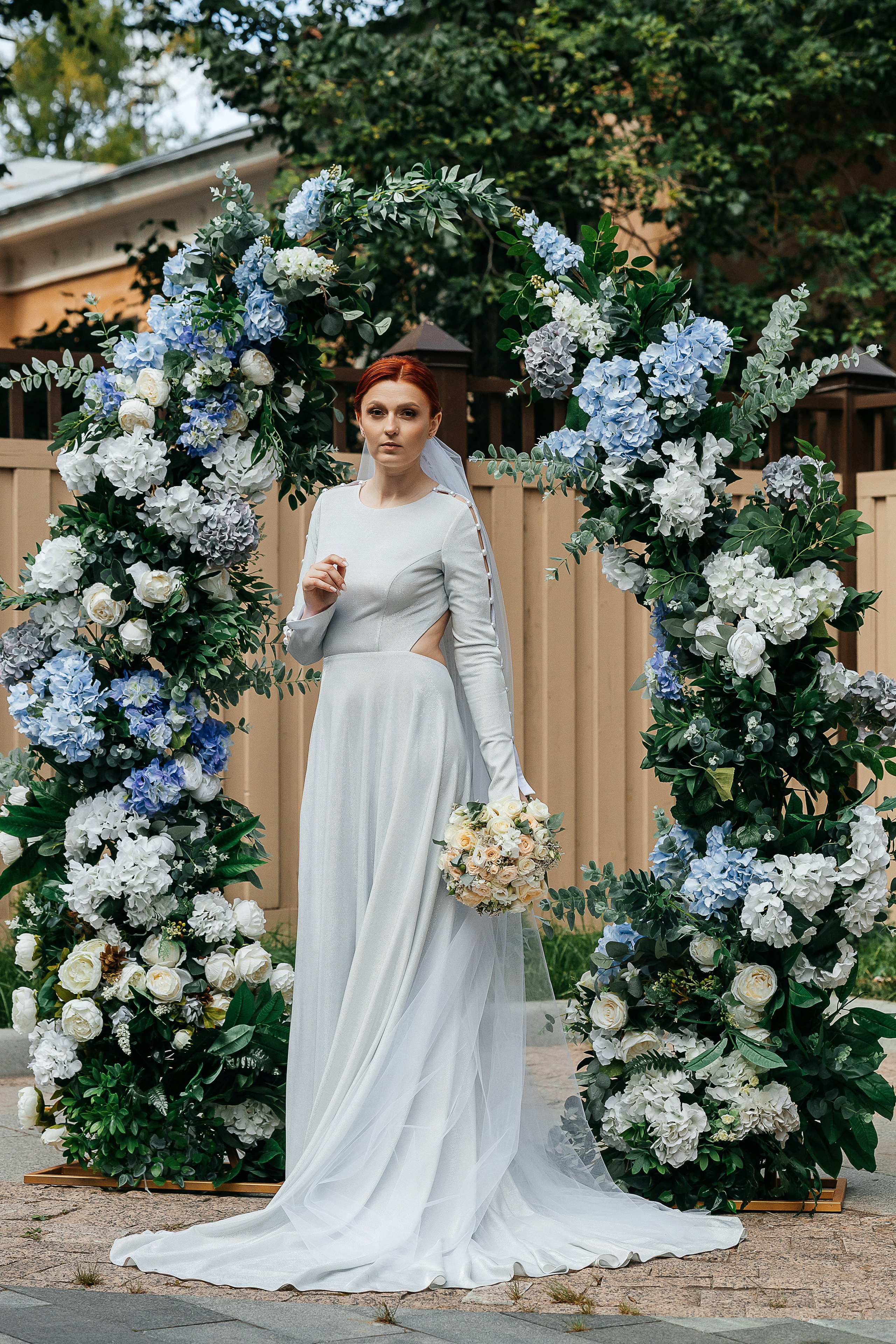 Фотосъемка невесты в эксклюзивном свадебном платье. Олег Сверчков | Свадебный фотограф Вологда