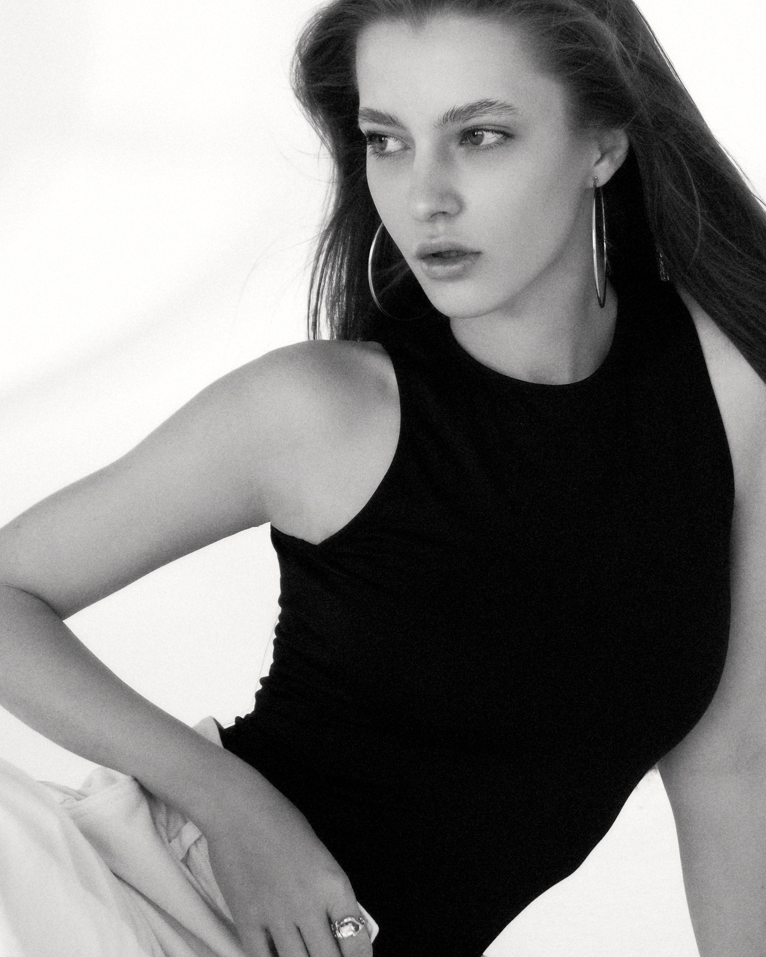 Portraits. Bella Bey