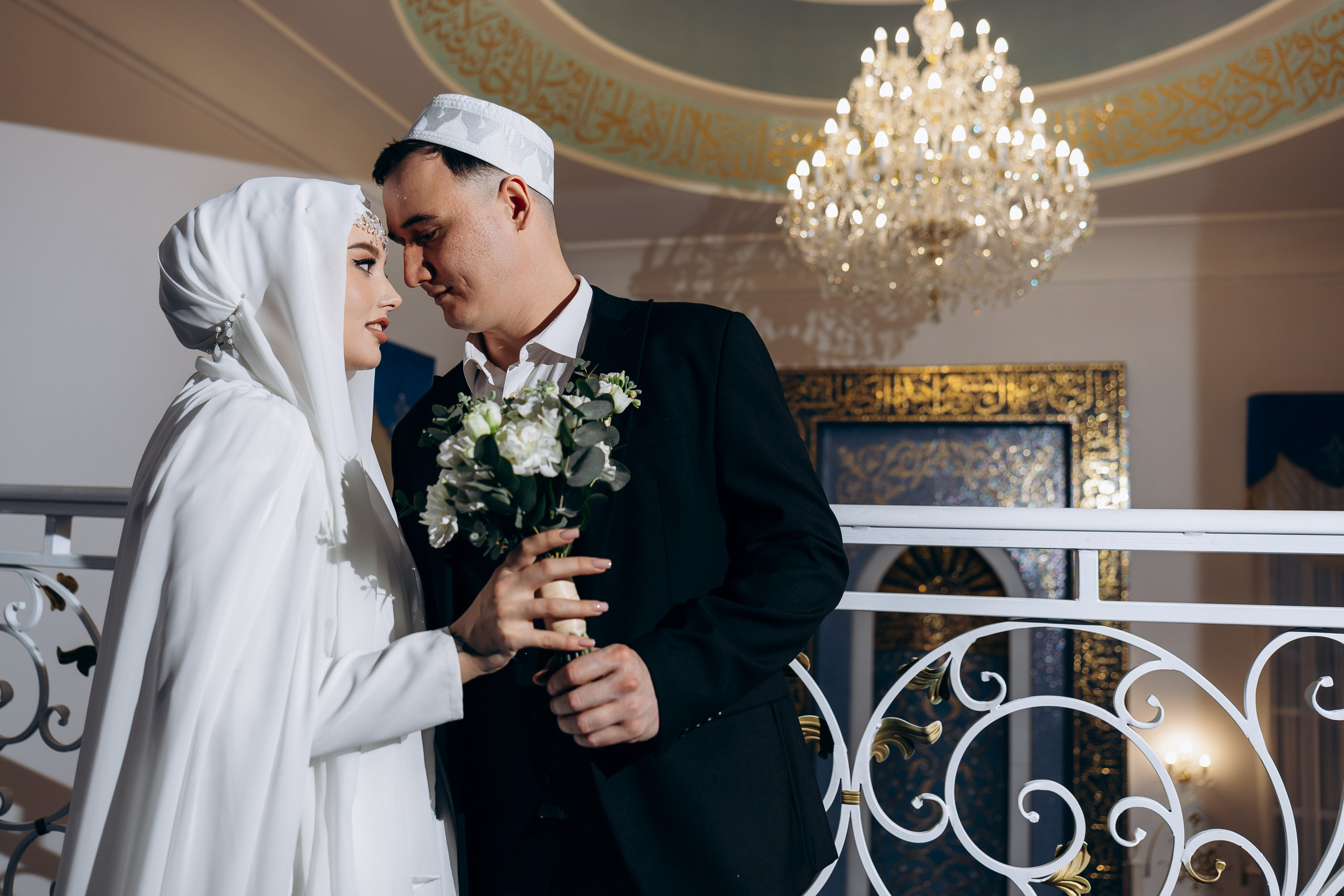 никах в мечети Иман Нуры,, фотосессия в мечети Иман Нуры, фотограф на никах в Казани Ranas4you, образ невесты на никах, завязывание платка Казань, платье на никах Казань