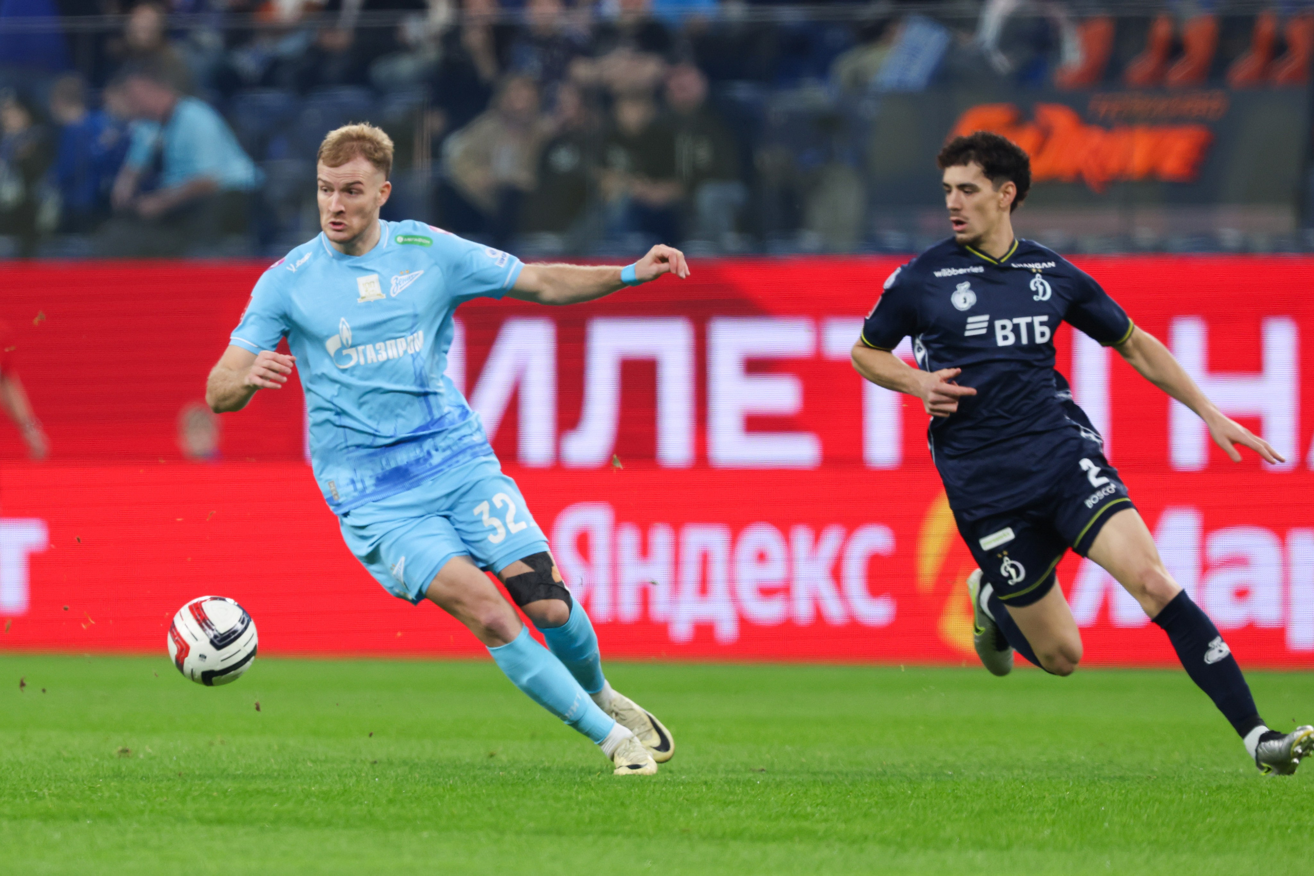 ФК «Зенит — ФК «Динамо» Москва 05.11.2025. Спортивный и репортажный фотограф Антон Тереханов