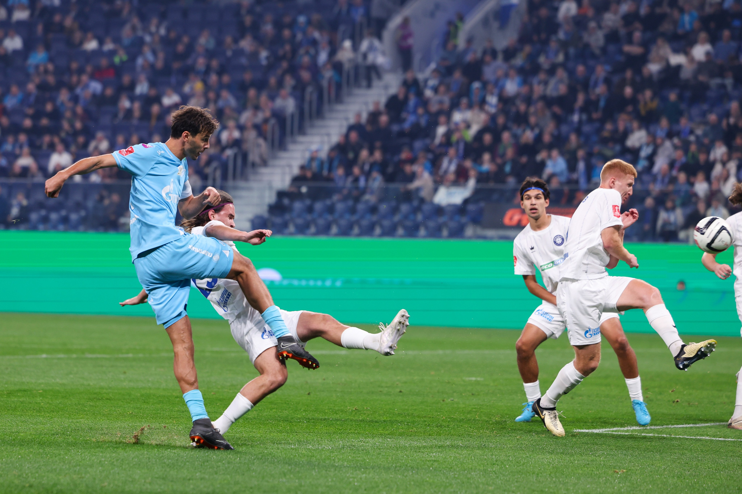 ФК Зенит -ФК Оренбург Fonbet Кубок России 2025/26. Спортивный и репортажный фотограф Антон Тереханов