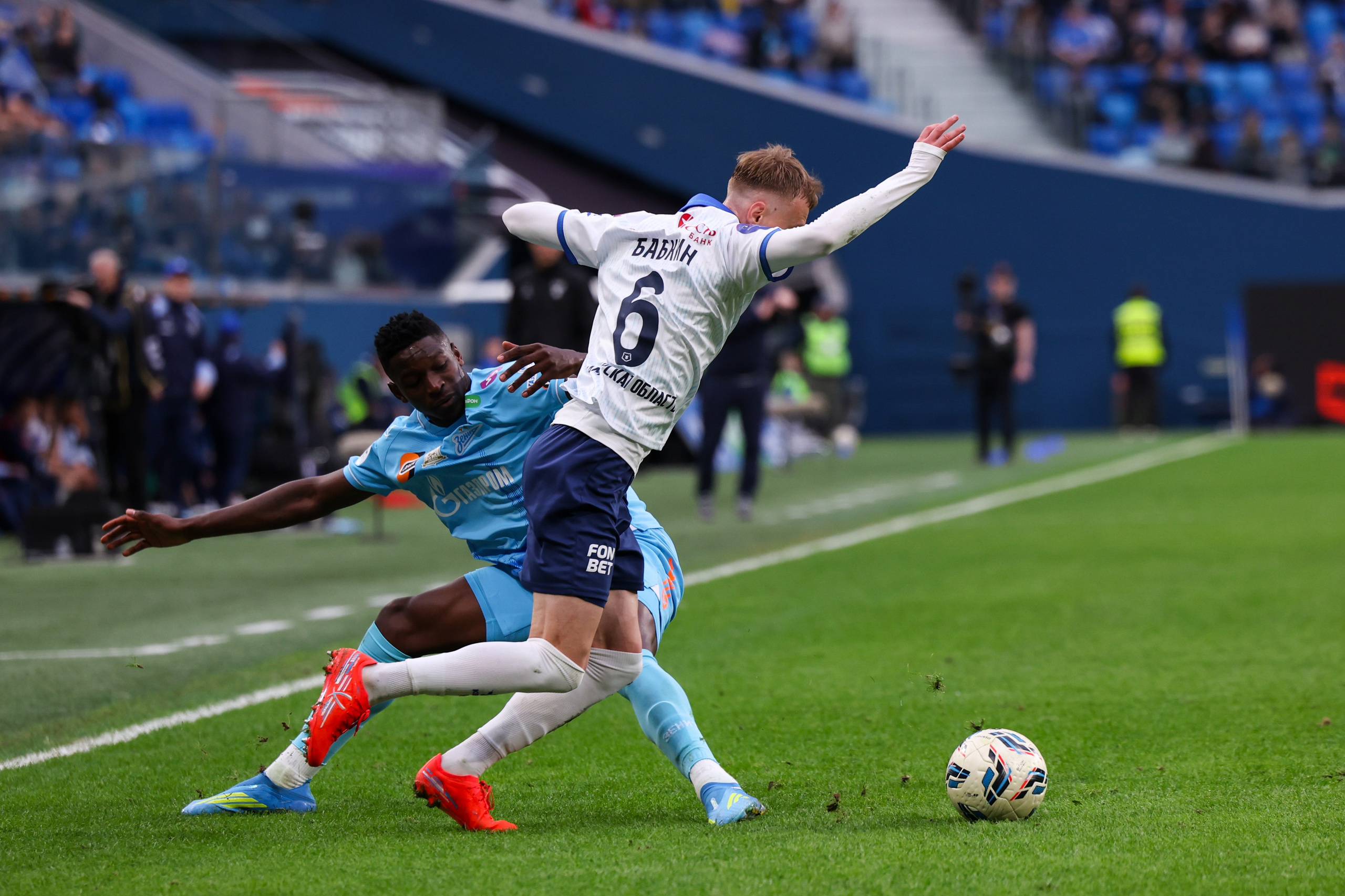 ФК «Зенит» — ФК «Крылья советов». Спортивный и репортажный фотограф Антон Тереханов