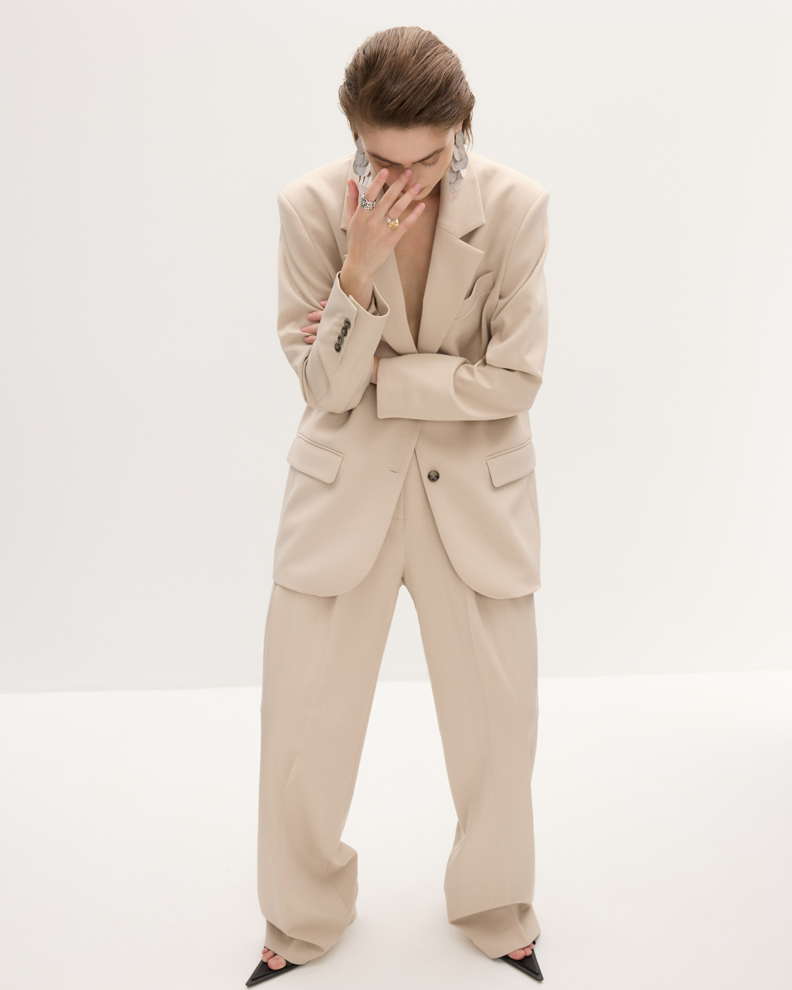 Room513. Фотограф и видеограф для брендов в Москве