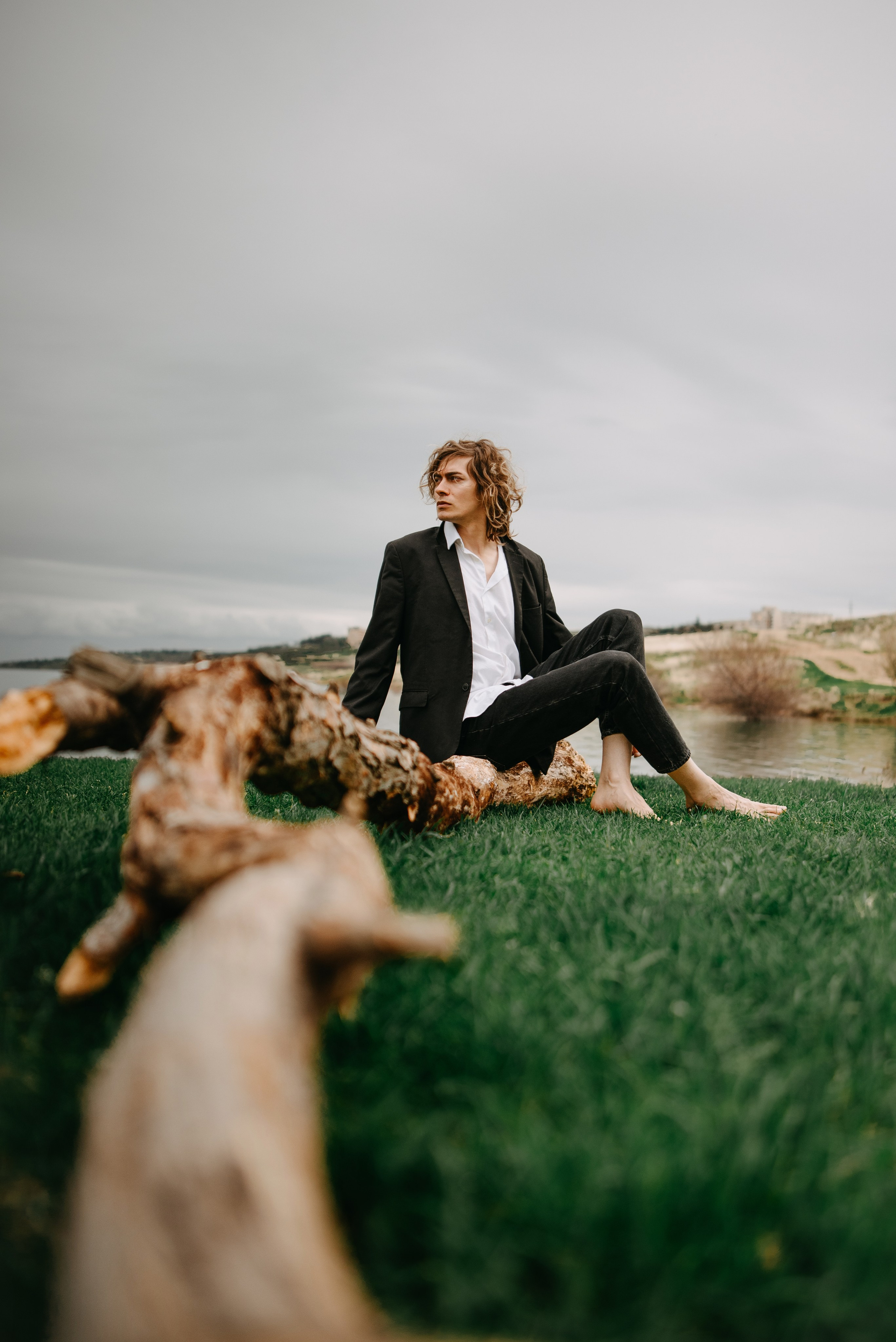 Мужская портретная фотосессия на природе. Портретный и свадебный фотограф в Тбилиси • xeniqo