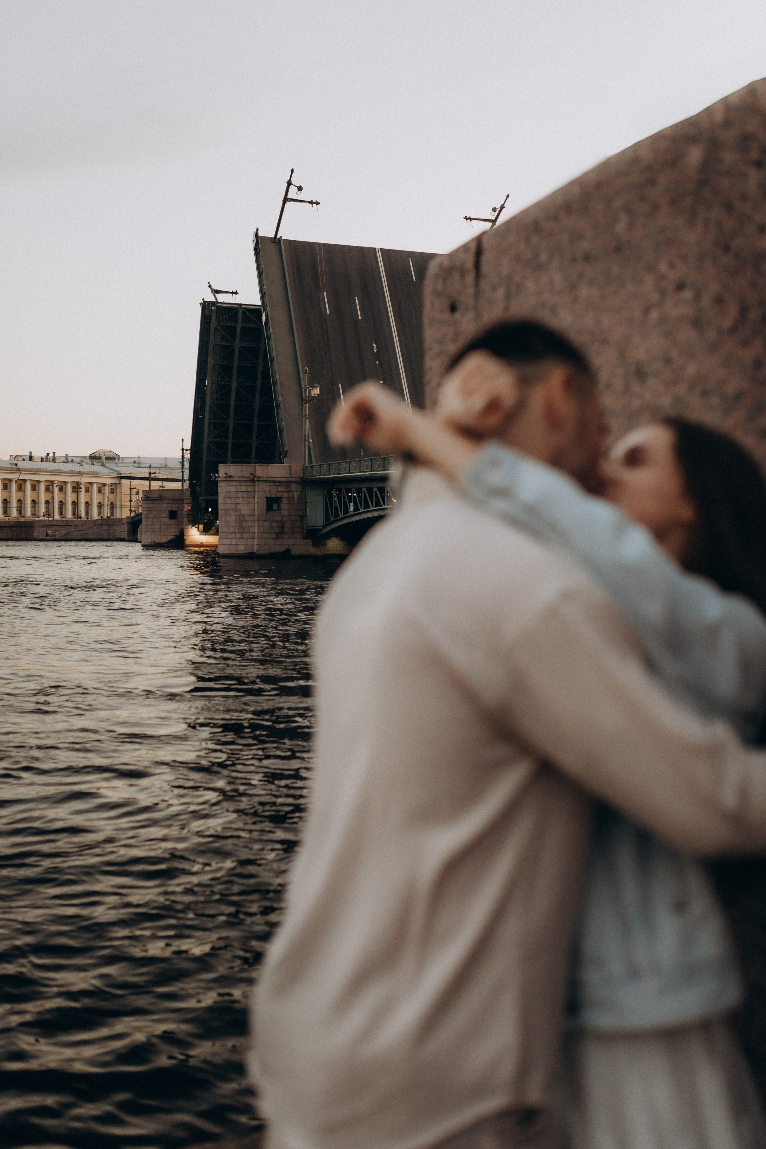 Фотосессия с разводными мостами: LoveStory. Фотограф Санкт-Петербург Князева Елизавета