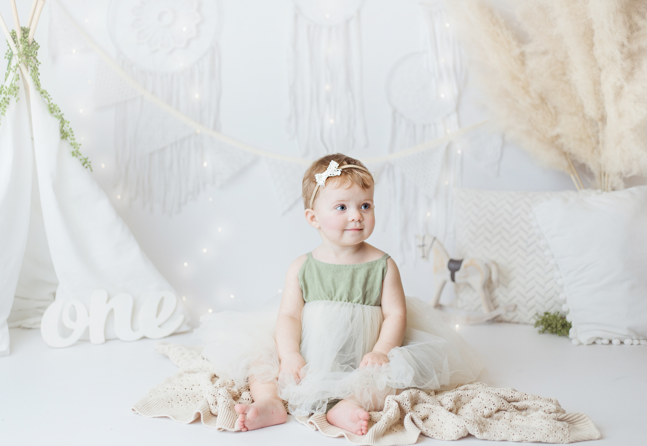 Праздничное оформление. Фотограф беременности, новорожденных Москва. годики под ключ