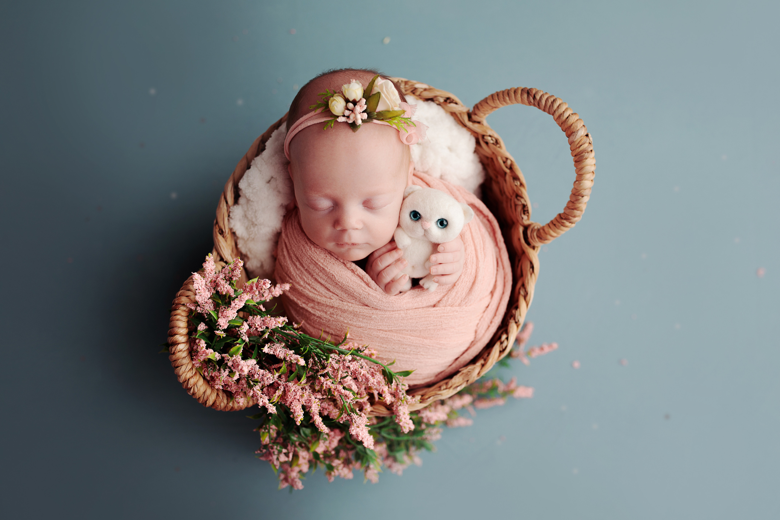 Новорожденные. Фотограф беременности, новорожденных Москва. годики под ключ