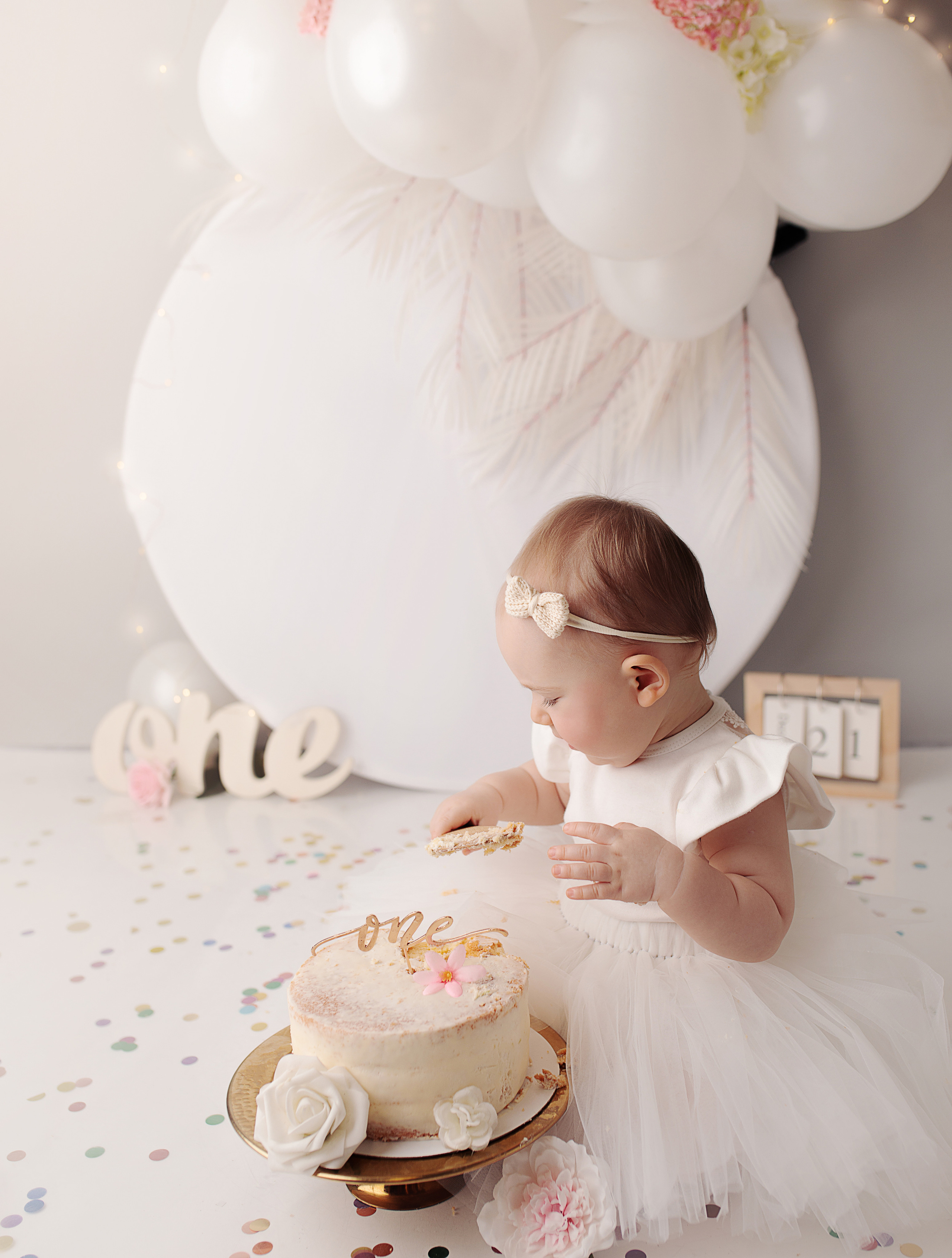 Праздничное оформление. Фотограф беременности, новорожденных Москва. годики под ключ