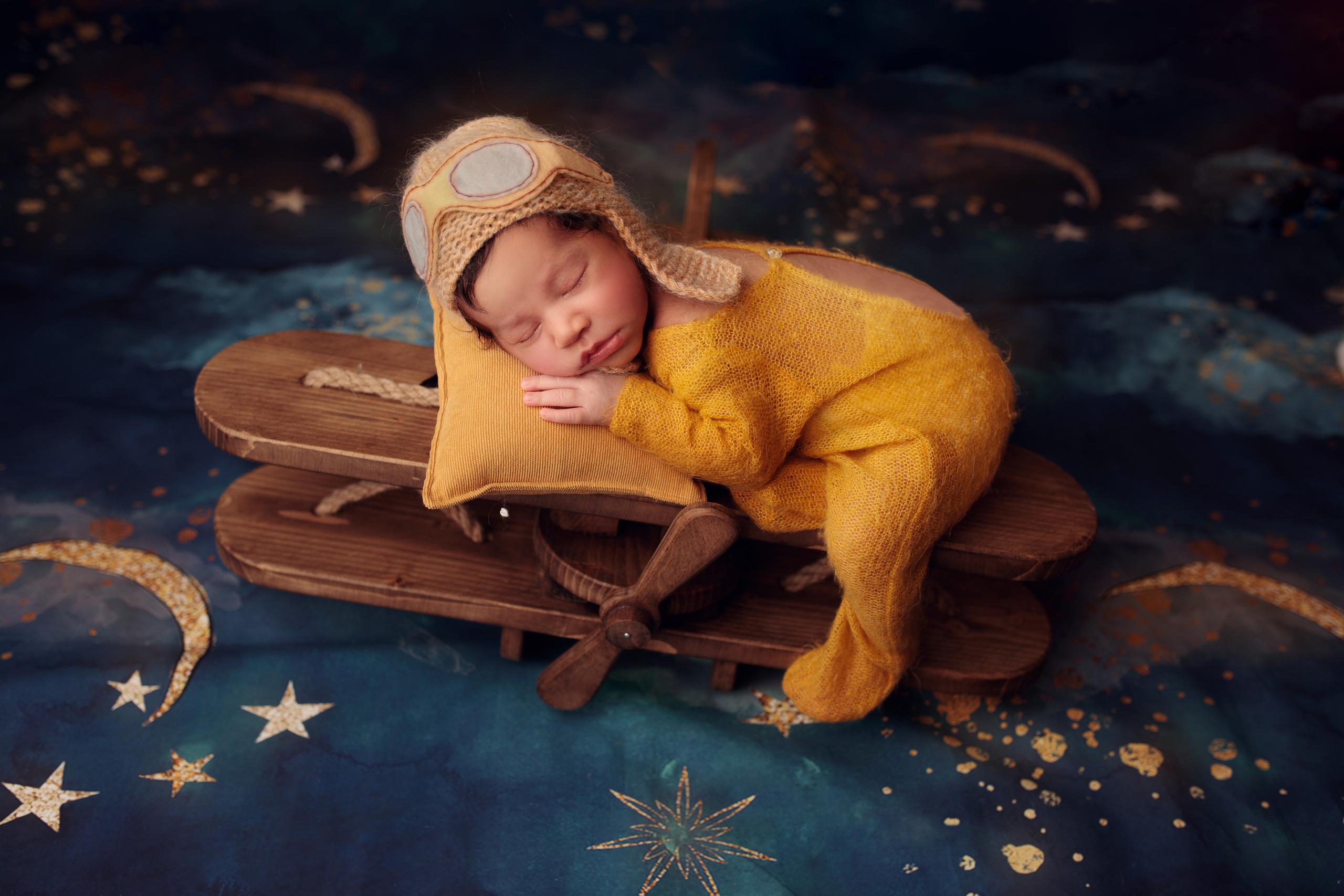 Новорожденные. Фотограф беременности, новорожденных Москва. годики под ключ