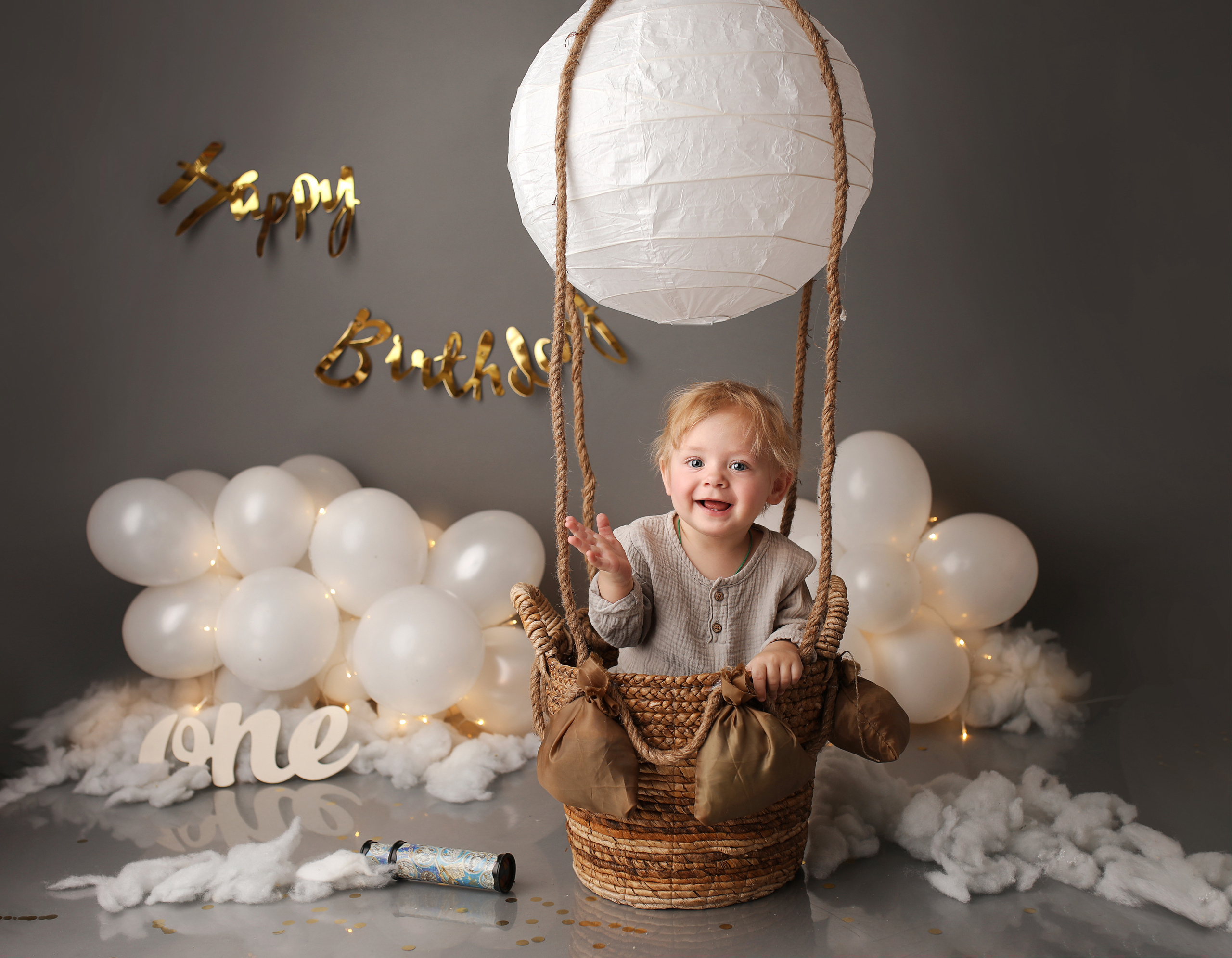 Праздничное оформление. Фотограф беременности, новорожденных Москва. годики под ключ