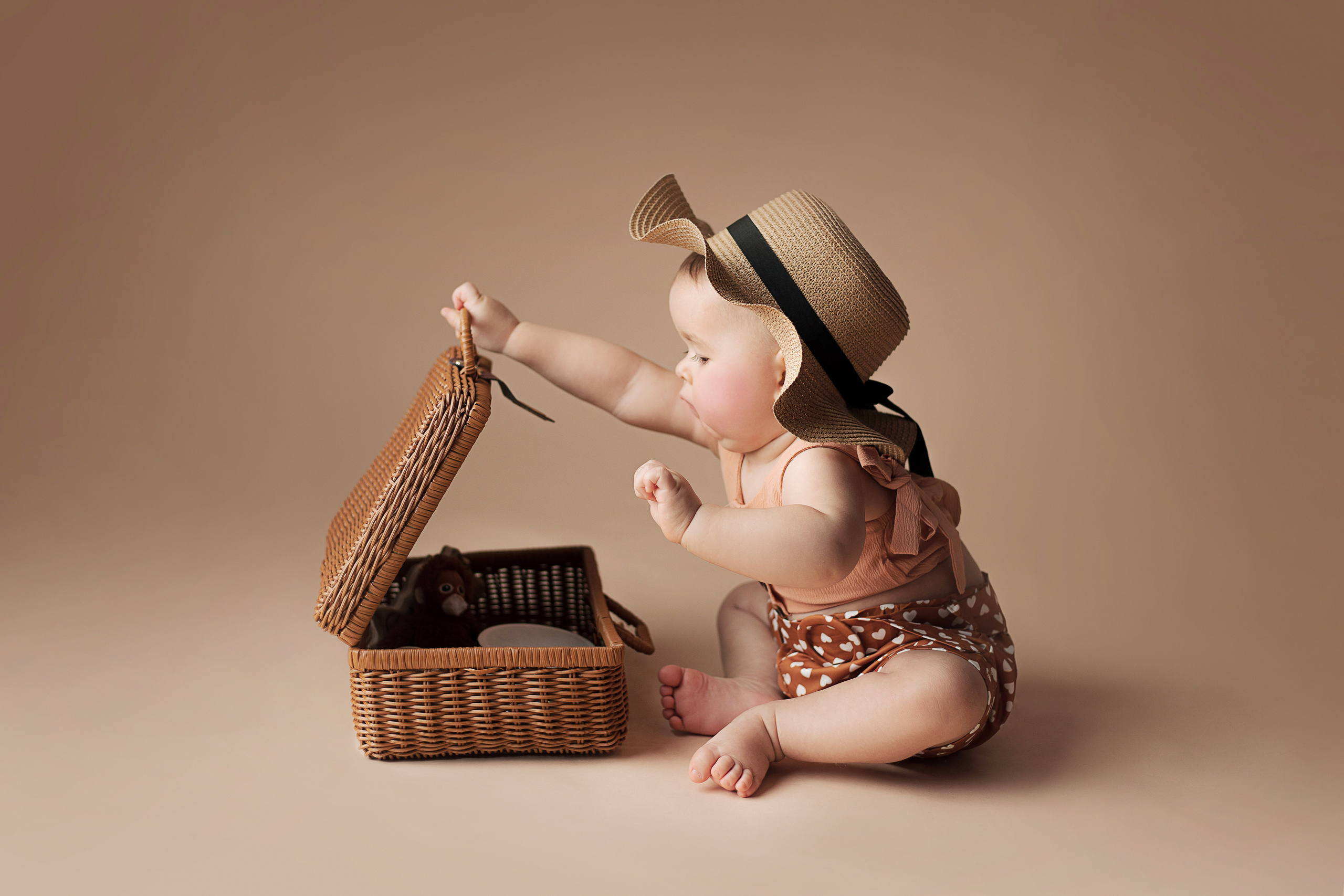 Тематические образы. Фотограф беременности, новорожденных Москва. годики под ключ