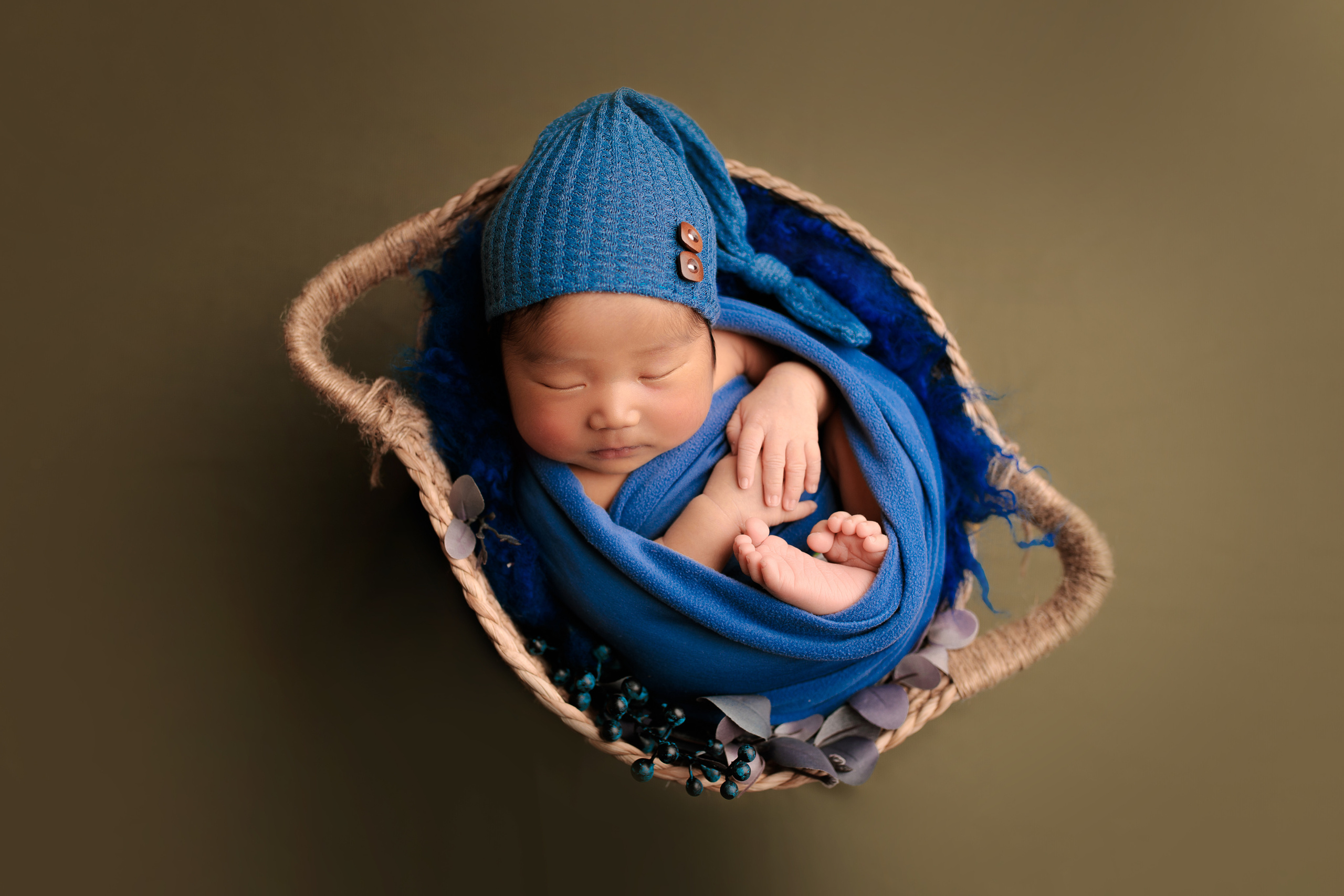 Новорожденные. Фотограф беременности, новорожденных Москва. годики под ключ