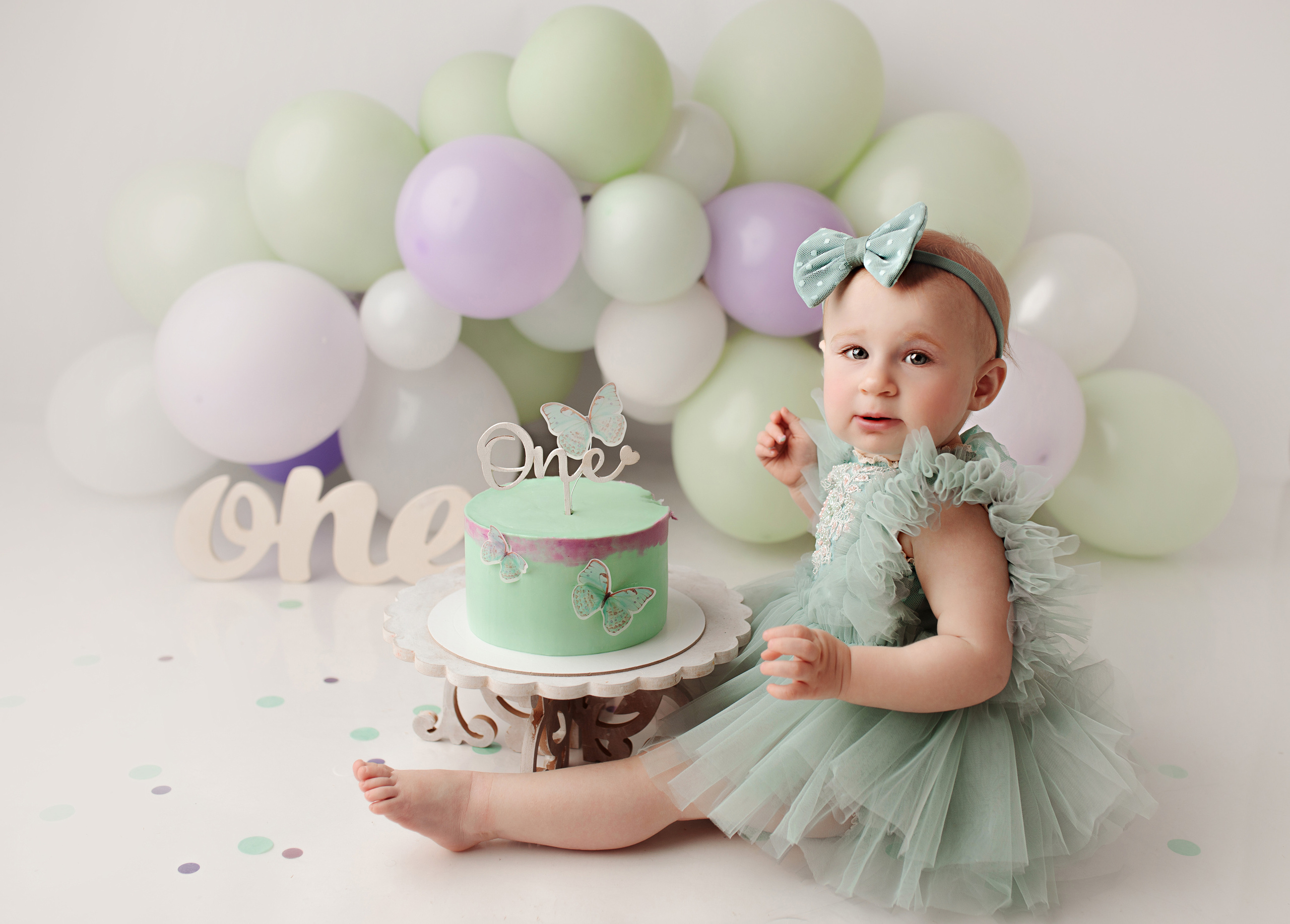 Праздничное оформление. Фотограф беременности, новорожденных Москва. годики под ключ