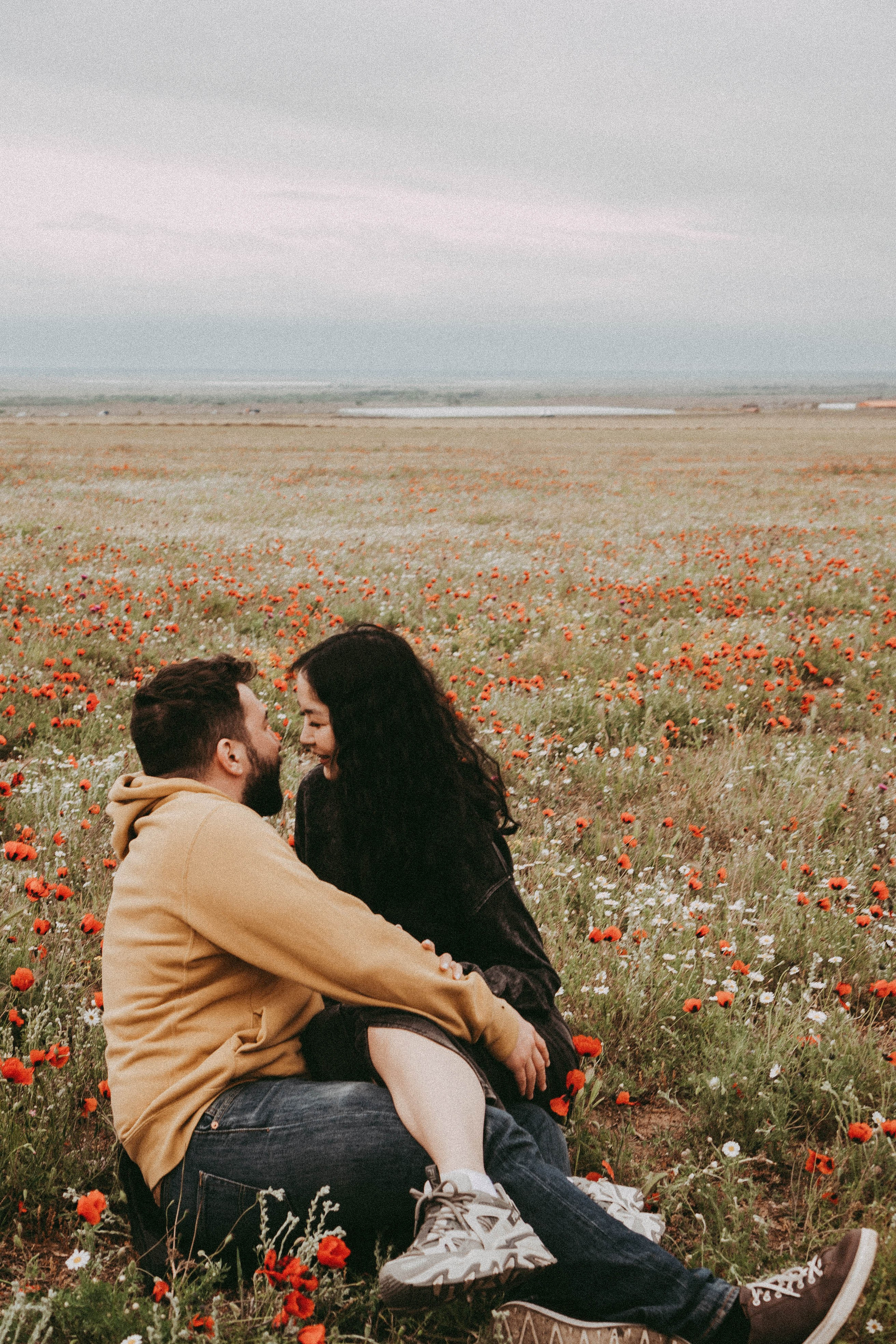 Любовь в маковом поле. Профессиональный фотограф, Санкт-Петербург — Виктория Богомолова
